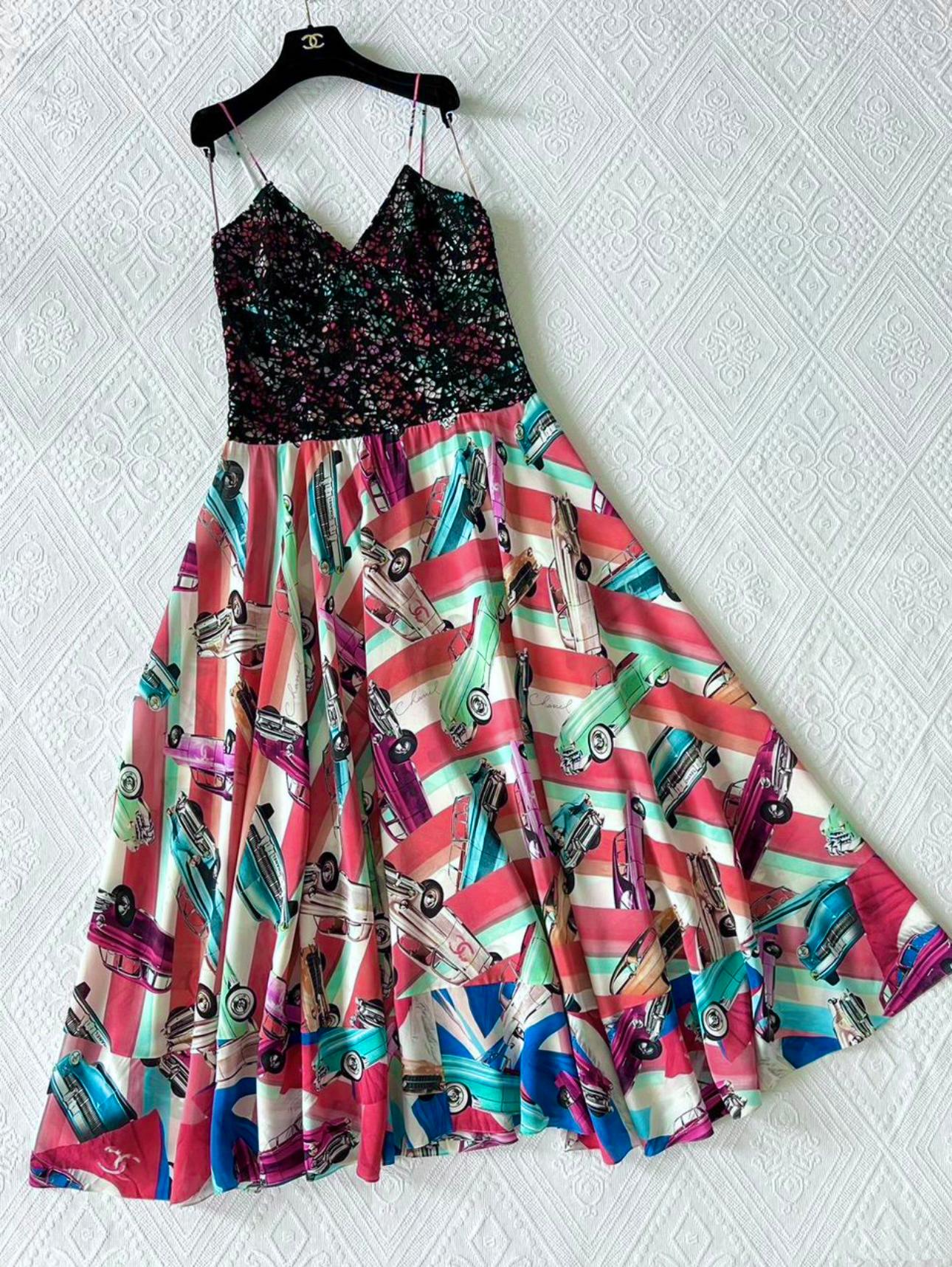 Chanel 12K$ Paris / Cuba Retro Cars and CC Logo Maxi Dress In Excellent Condition In Dubai, AE