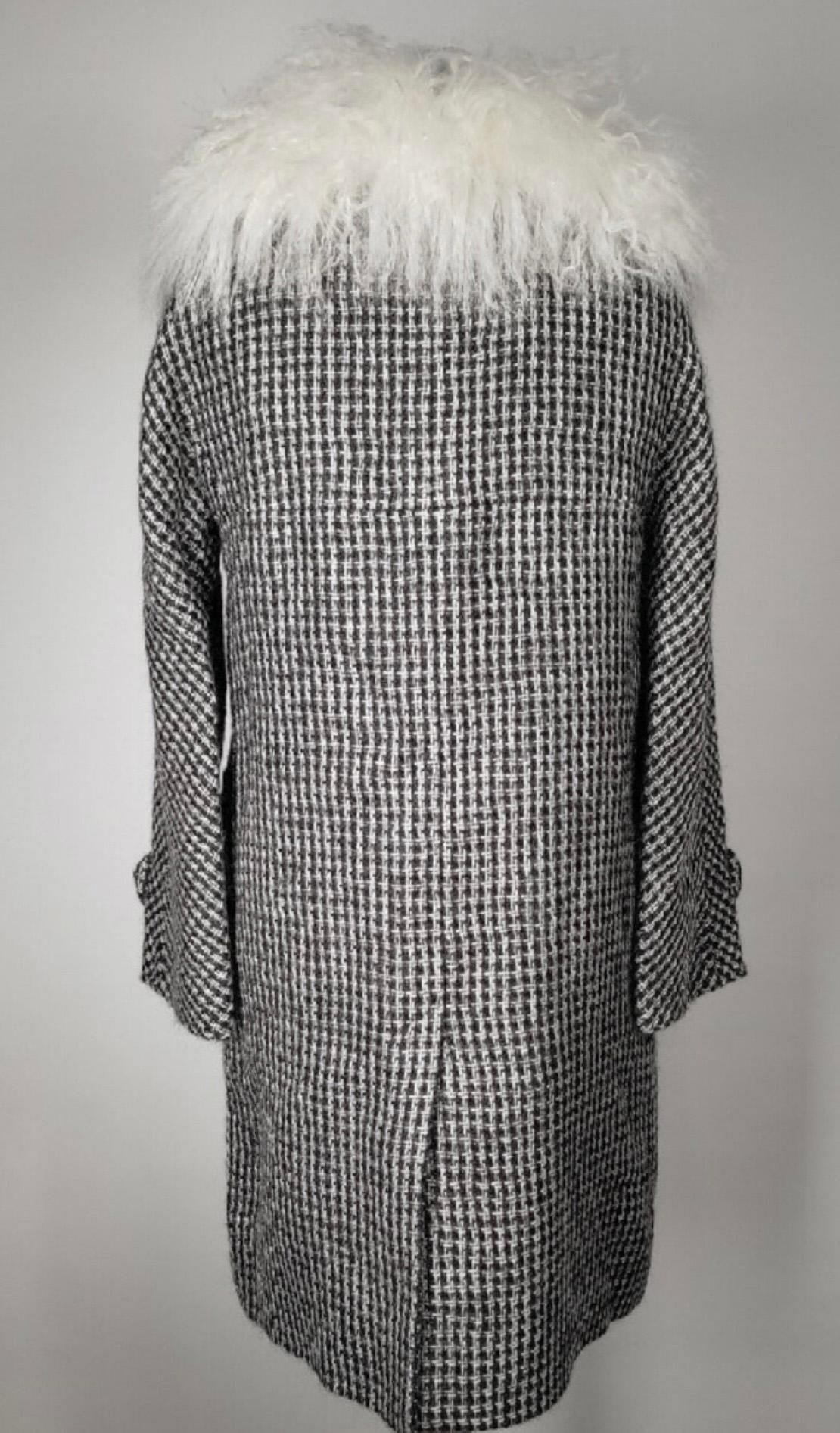 Chanel 12K Paris / Dallas Laufsteg CC Tweed-Mantel mit Knöpfen aus Tweed im Angebot 5