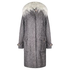 Chanel 12K Paris / Dallas Laufsteg CC Tweed-Mantel mit Knöpfen aus Tweed
