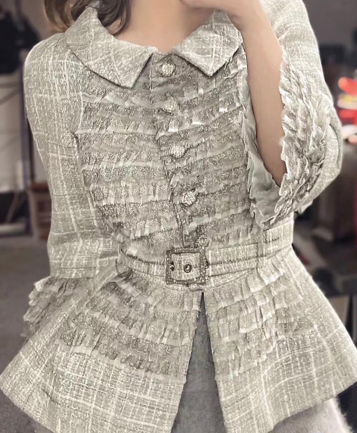 Women's or Men's Chanel 12K$ Paris / Versaille Pastel Lesage Tweed Jacket