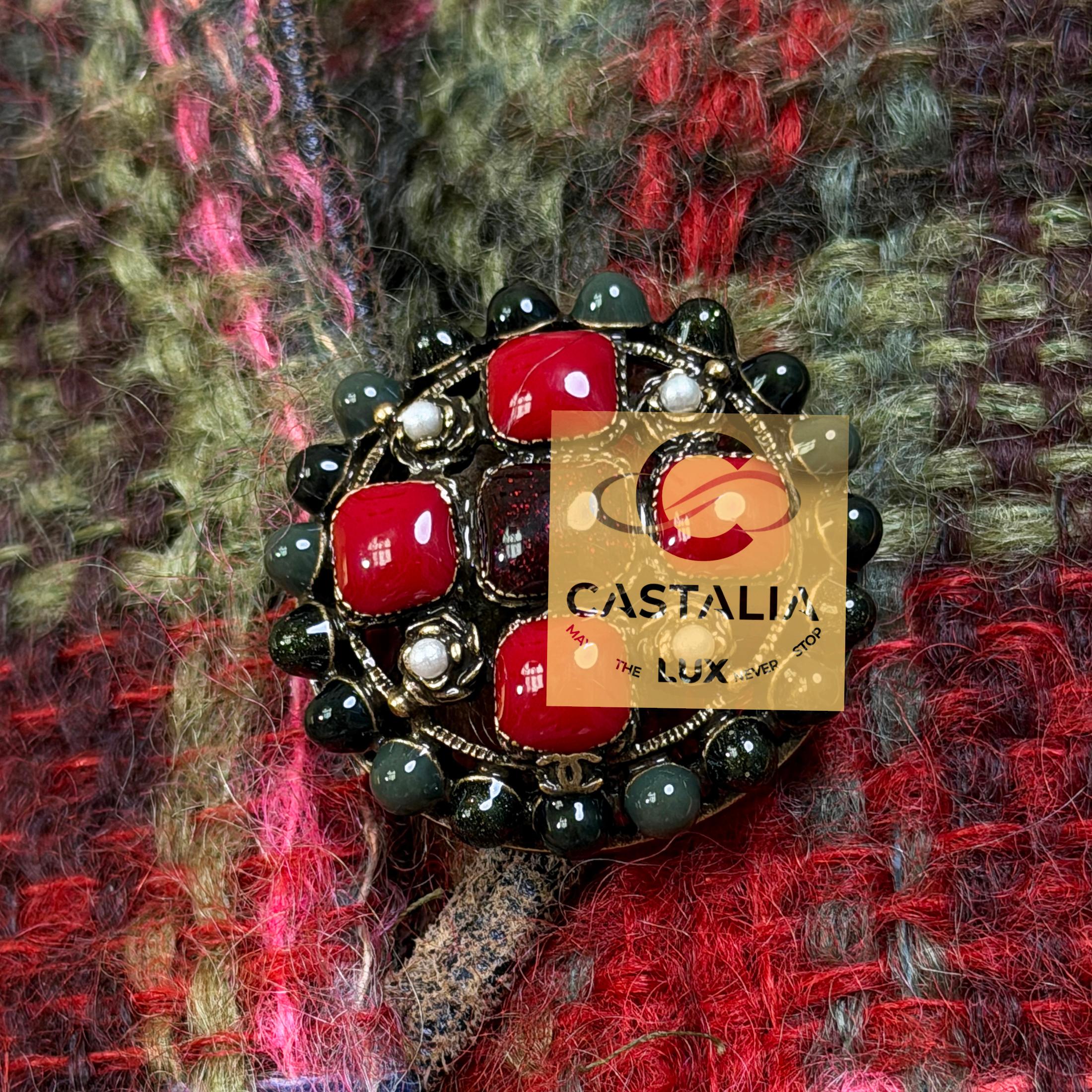 CHANEL 12K$ Rare Paris / Edinburgh Runway Tweed Jacket 34 FR en venta 5