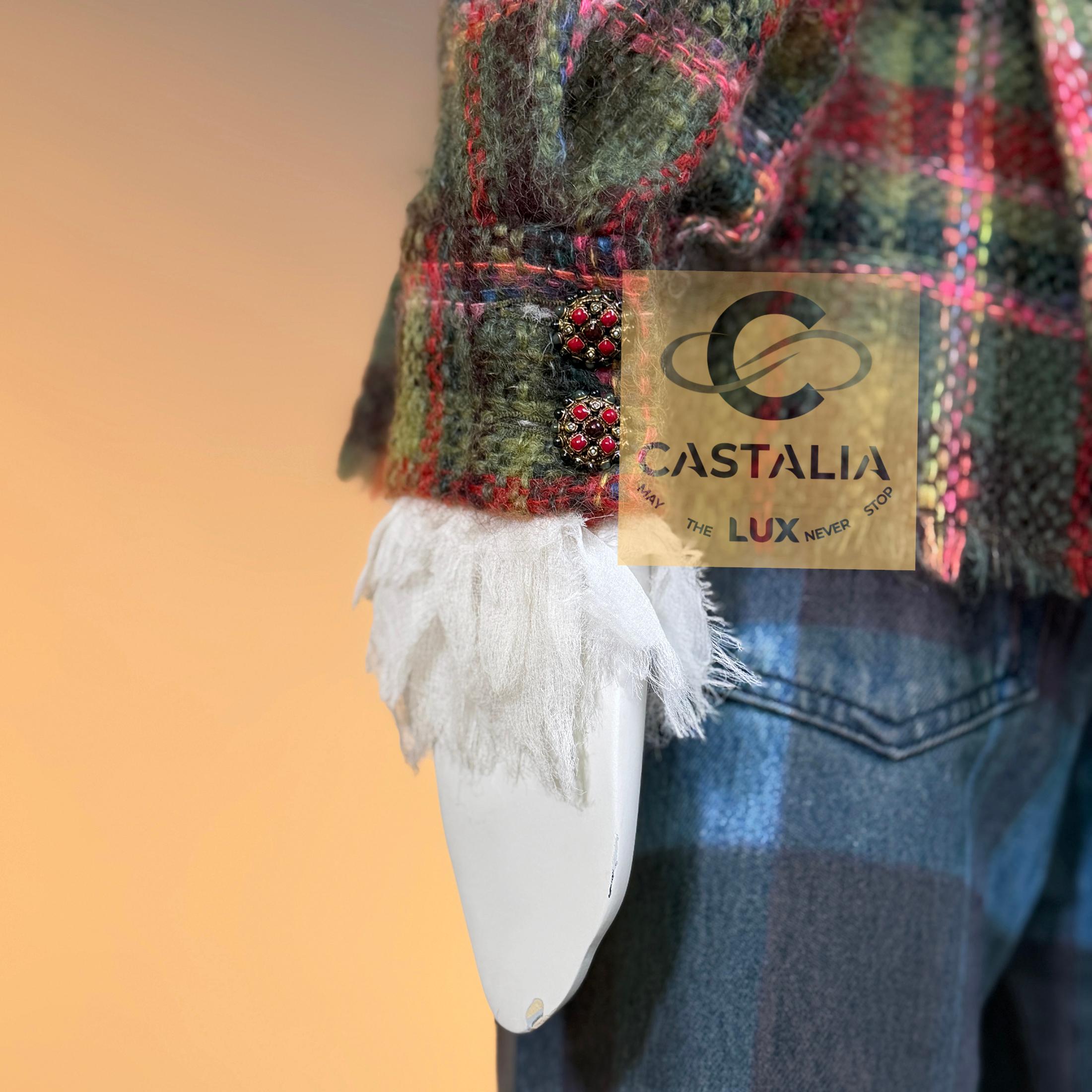 CHANEL 12K$ Rare Paris / Edinburgh Runway Tweed Jacket 34 FR en venta 6