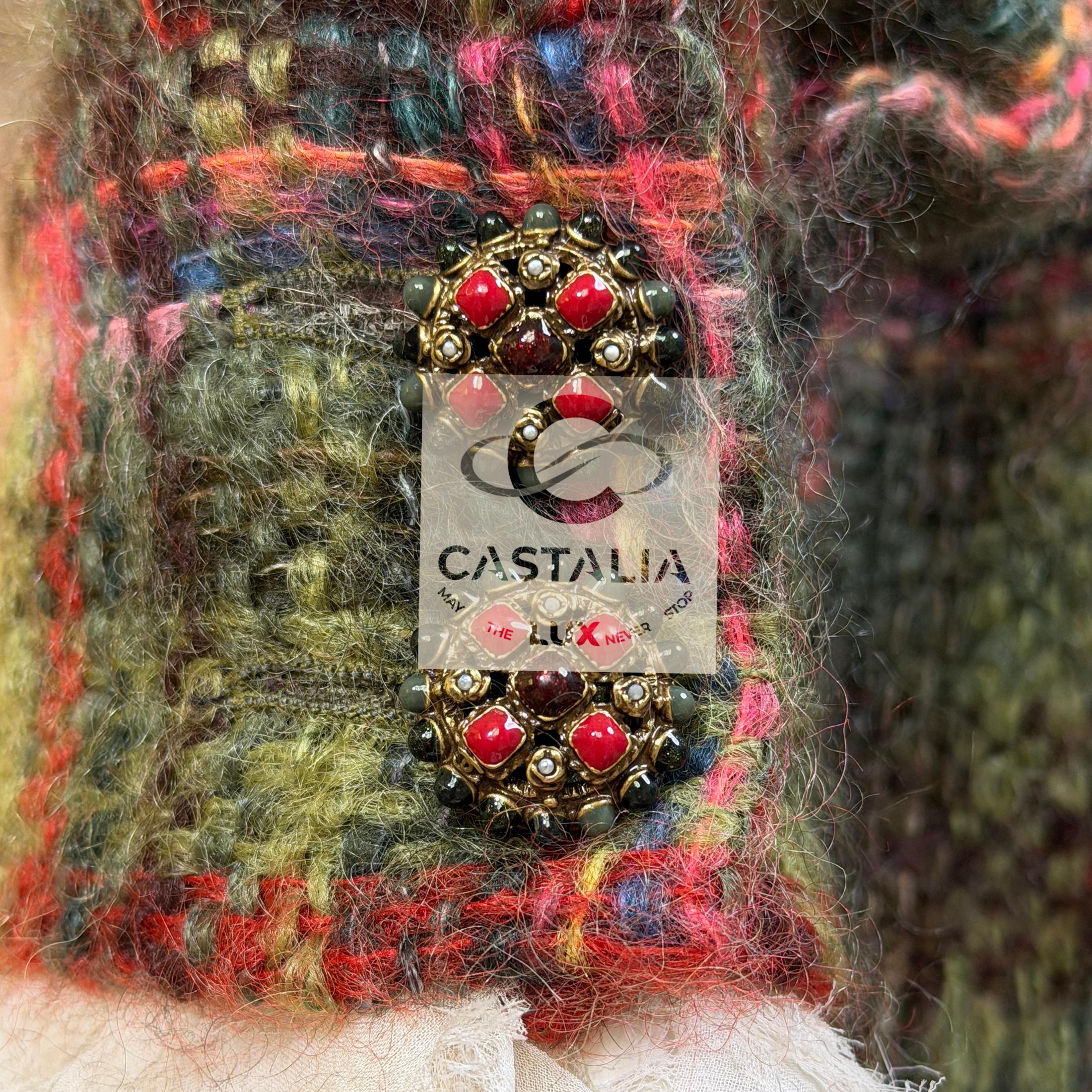 CHANEL 12K$ Rare Paris / Edinburgh Runway Tweed Jacket 34 FR en venta 7