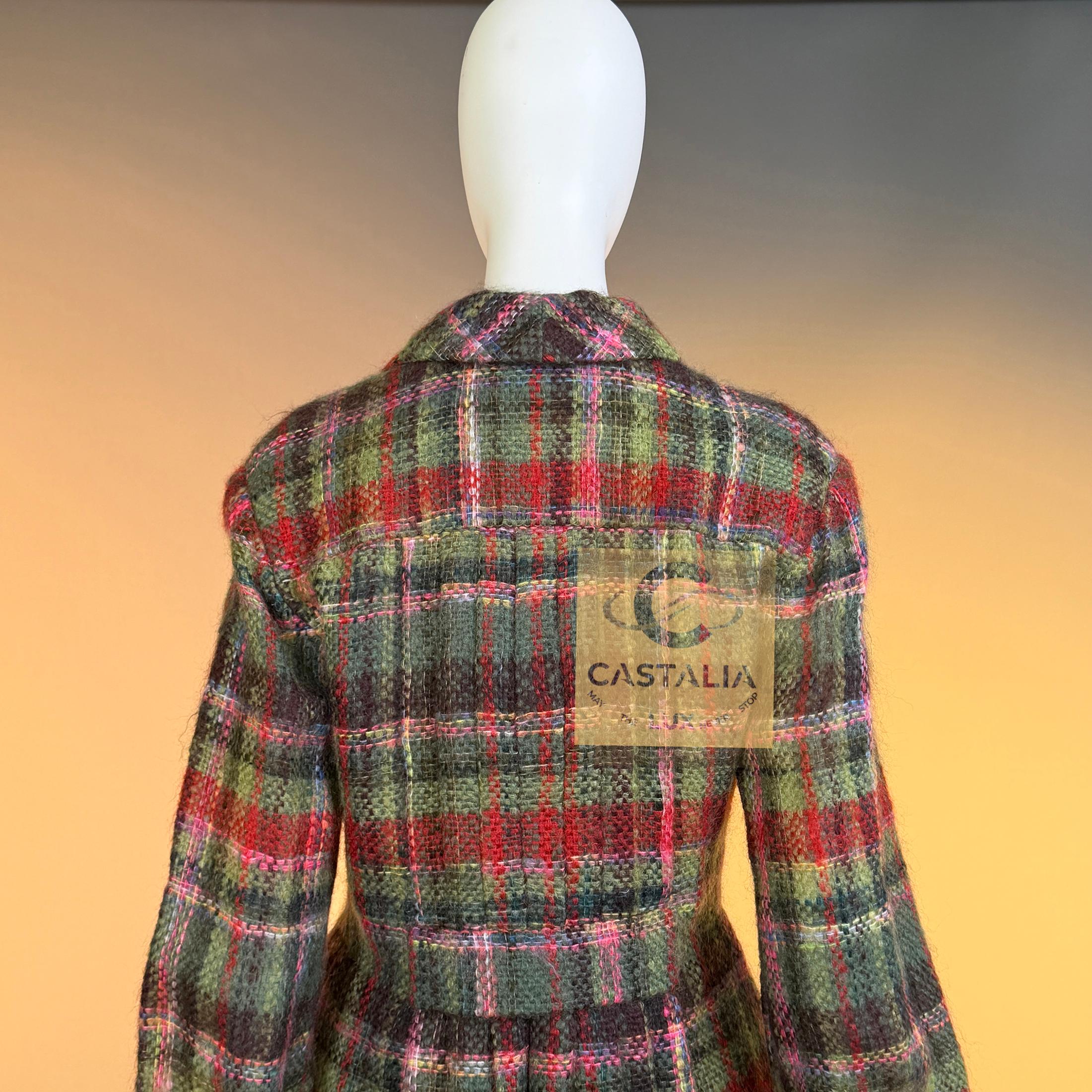 CHANEL 12K$ Rare Paris / Edinburgh Runway Tweed Jacket 34 FR en venta 10