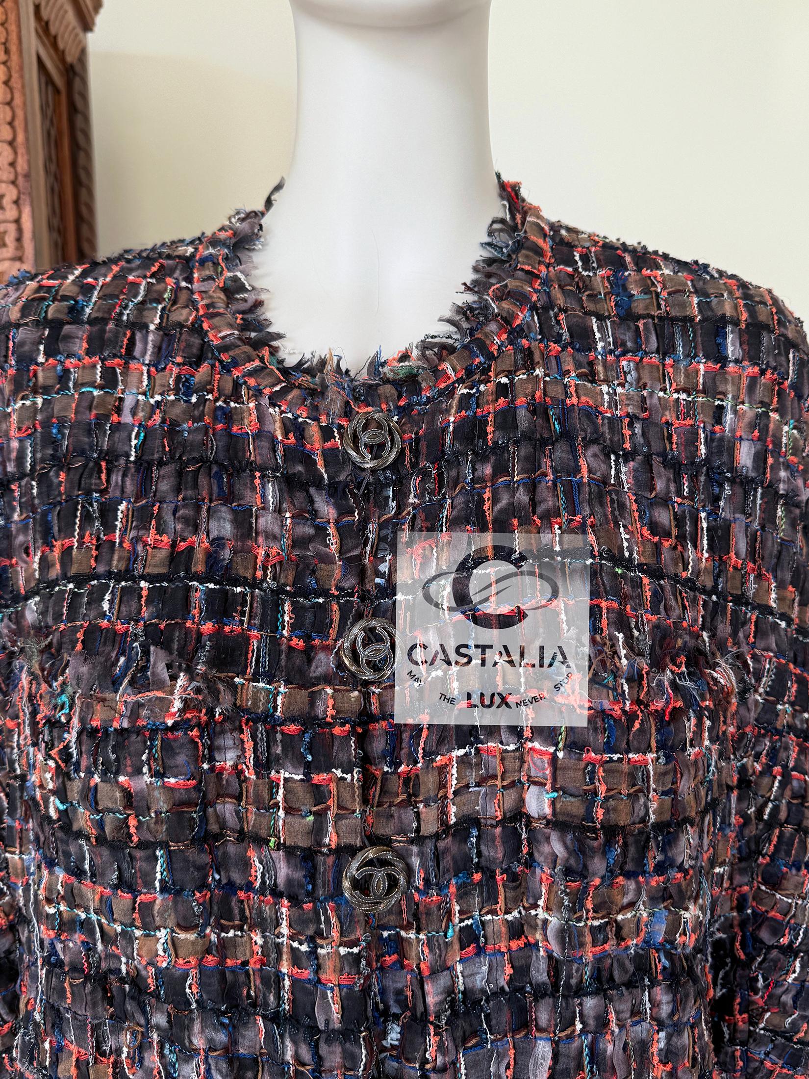 Chanel 12K$ Ribbon Tweed Jacket with CC Buttons In Excellent Condition For Sale In Dubai, AE