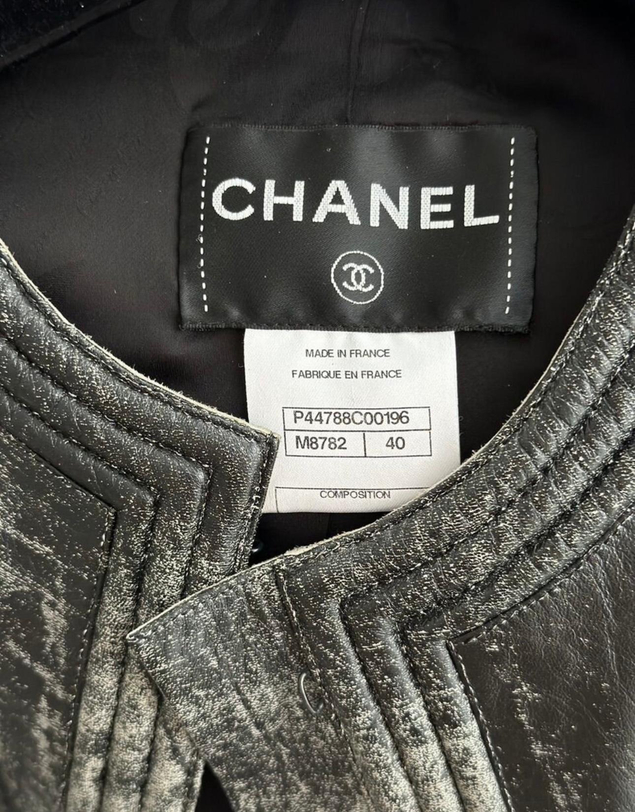 Chanel 12K$ Runway Grey Leather Jacket and Trousers Ensemble For Sale 1