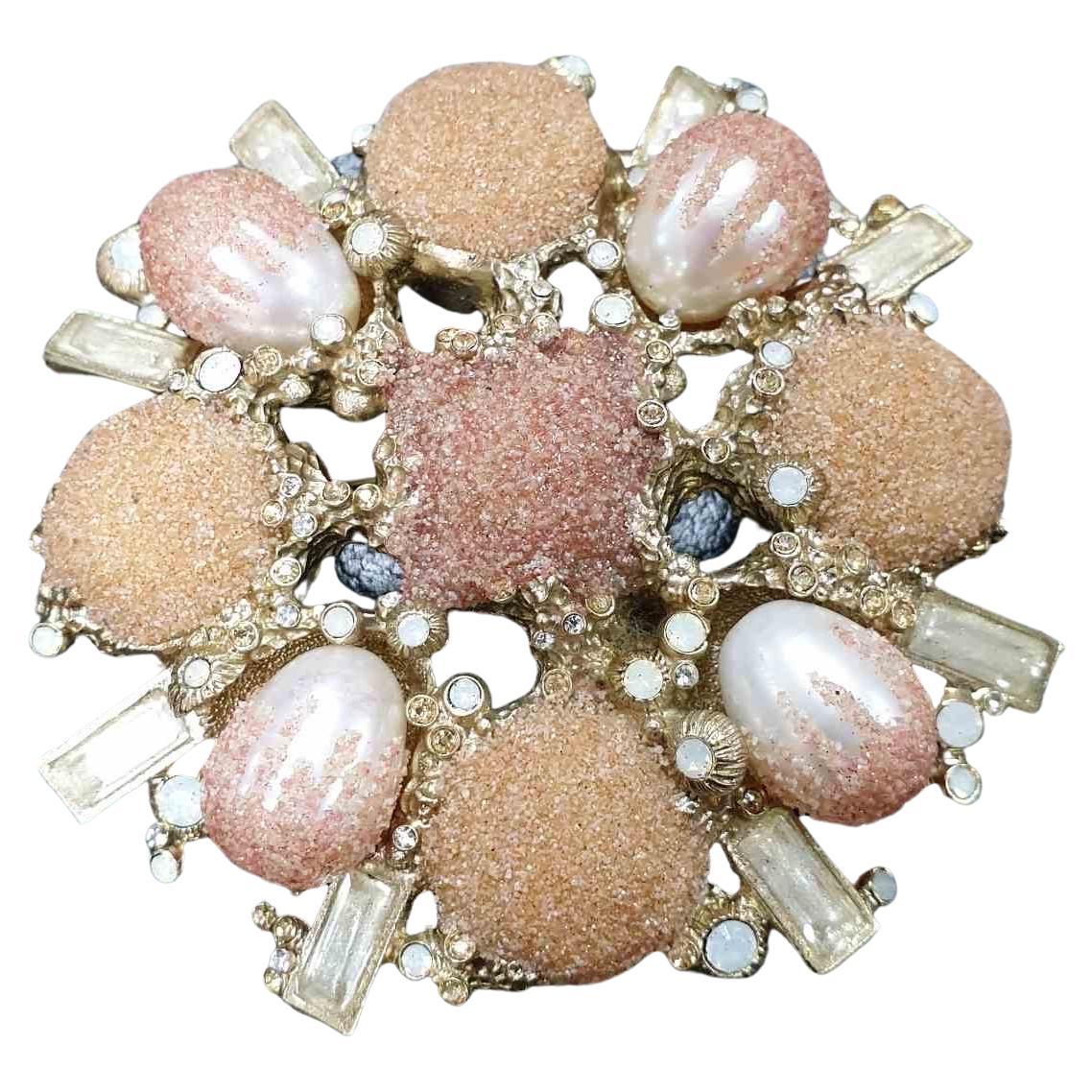 CHANEL 12P Artificial pearl Brooch For Sale
