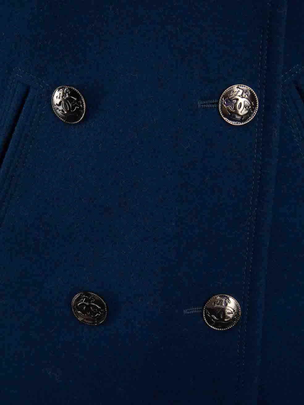 Chanel 13A Runway Manteau croisé deux tons de laine bleue, taille M Pour femmes en vente