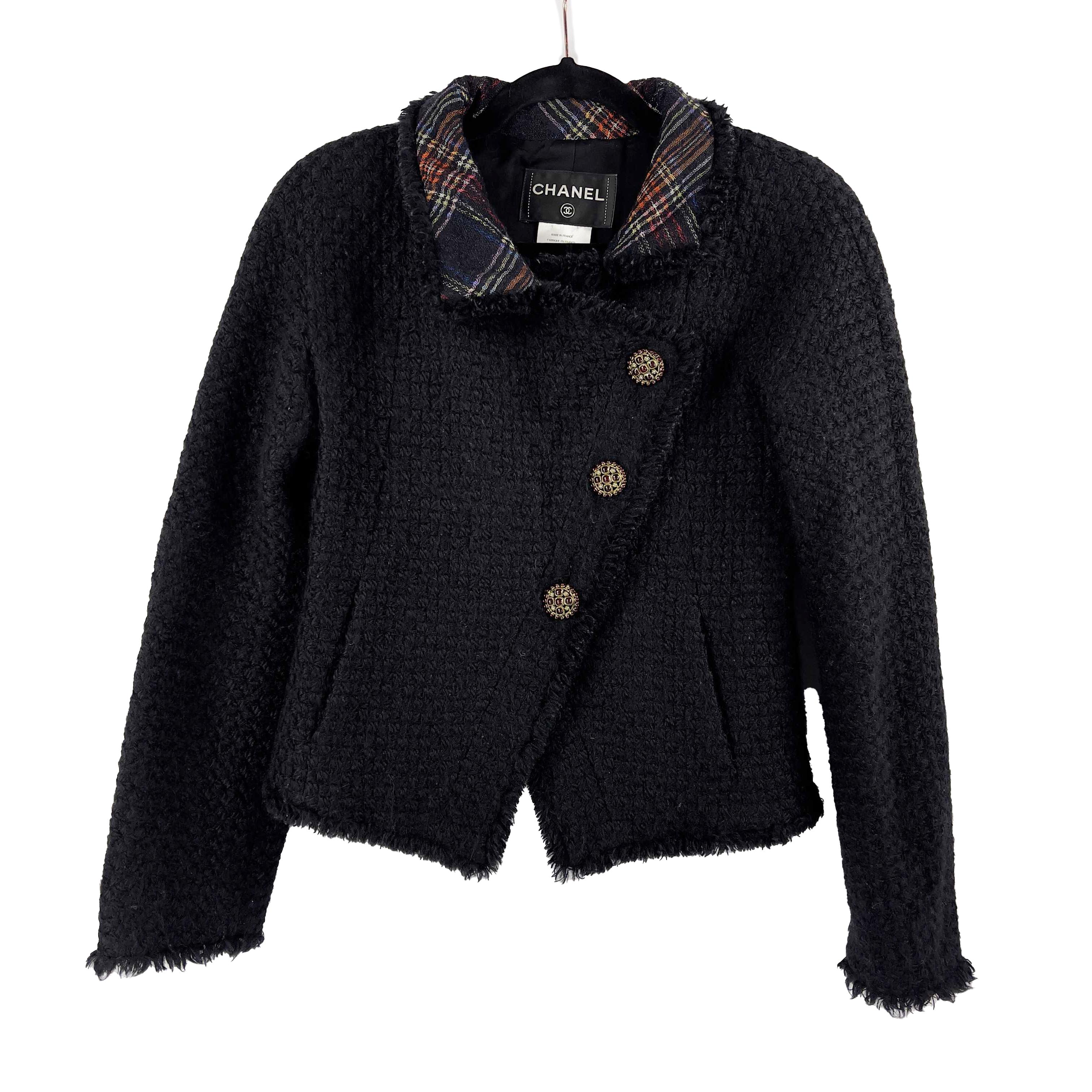 CHANEL -13A Paris-Edinburgh Black Tweed Plaid Jacket - Gripoix Buttons - 36 US 6 2
