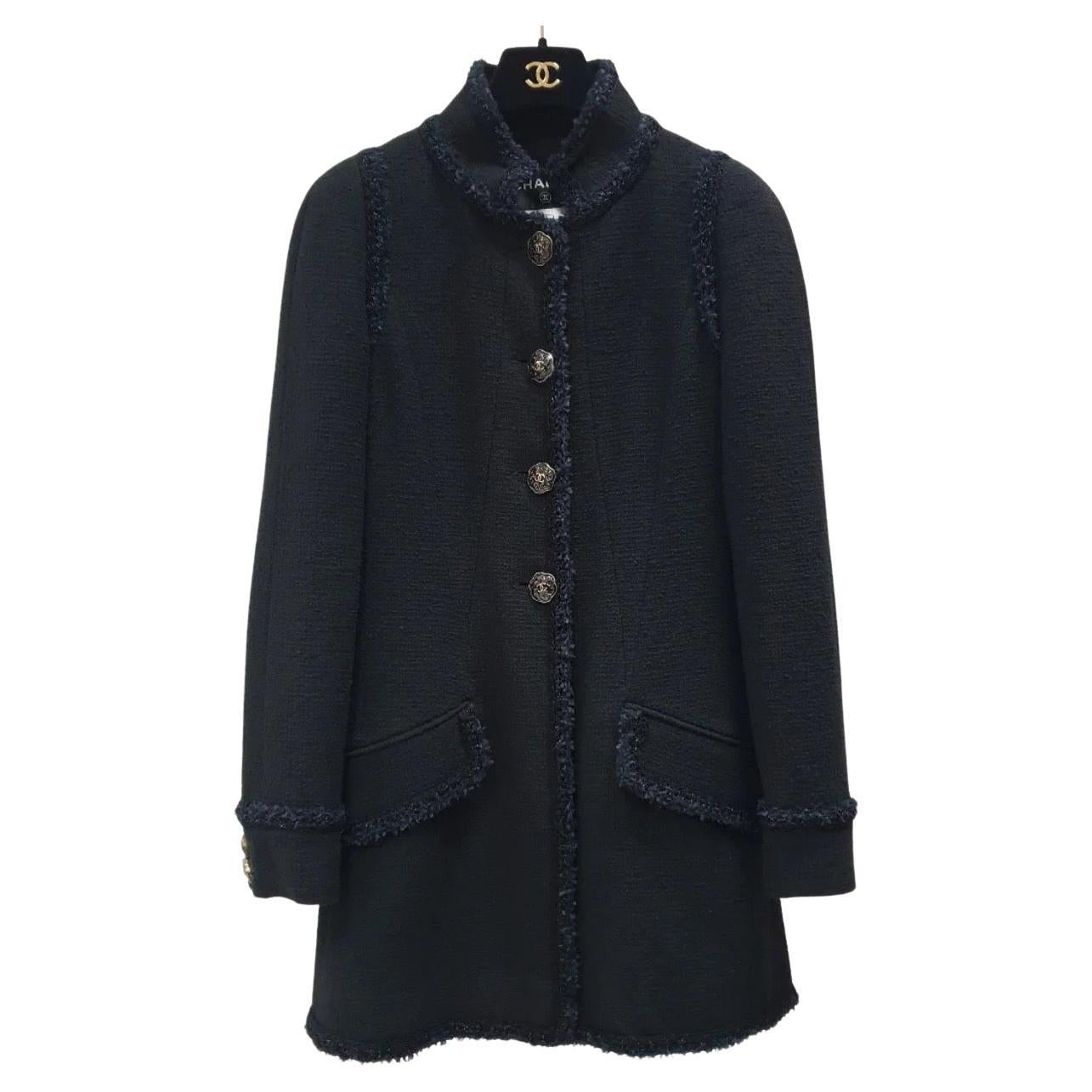 CHANEL 13C Versailles BLUE TRIM CAMELLIA GRIPOIX BUTTONS JACKET Sz.38 For Sale