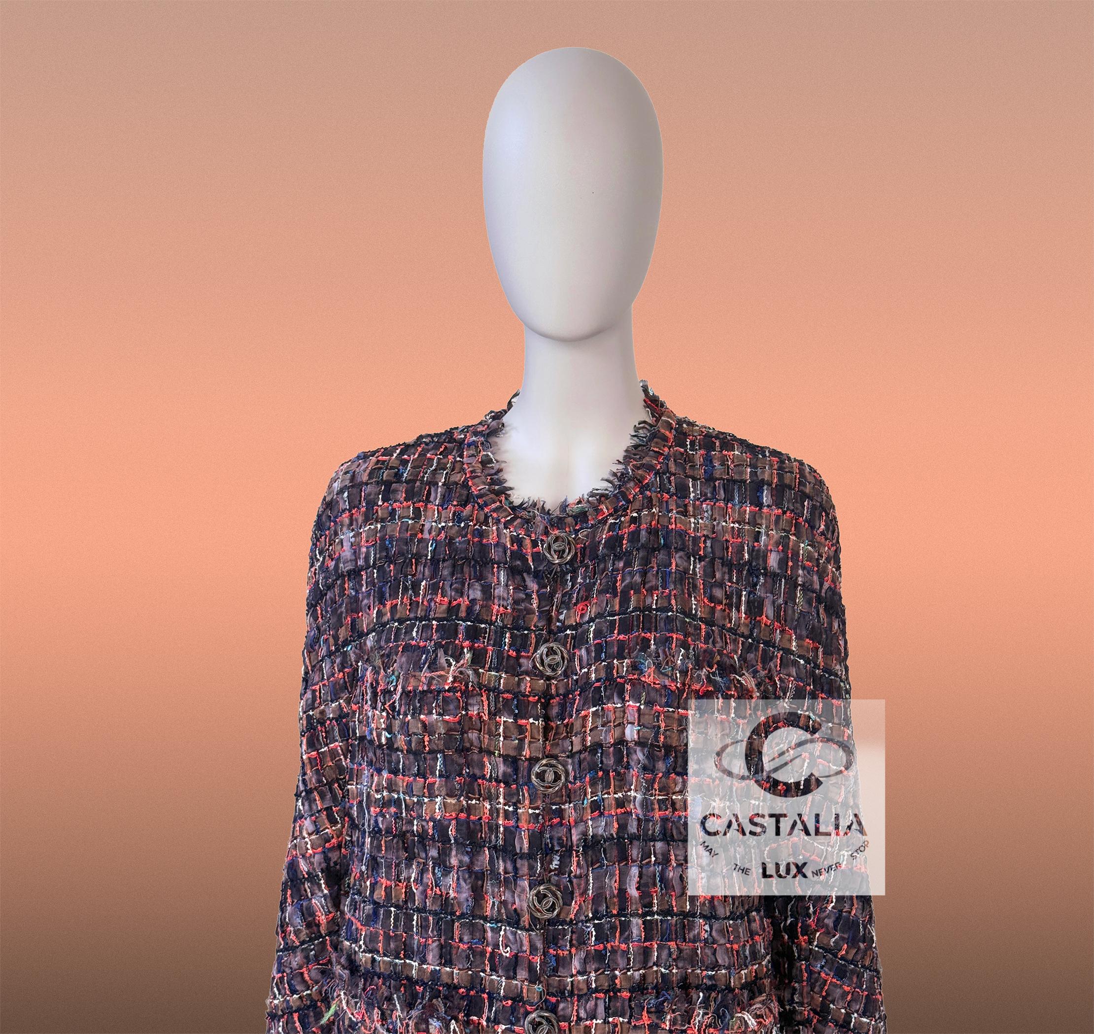 Chanel 13K$ Beige Ribbon Tweed Jacket 42 FR In New Condition For Sale In Dubai, AE