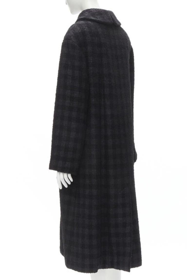 CHANEL 13K manteau en tweed à carreaux lurex noir Globe CC button high low FR36 XS en vente 2
