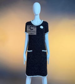 CHANEL 13K$ Black Pearl Embellished Dress with Jewel Brooch 40 FR
