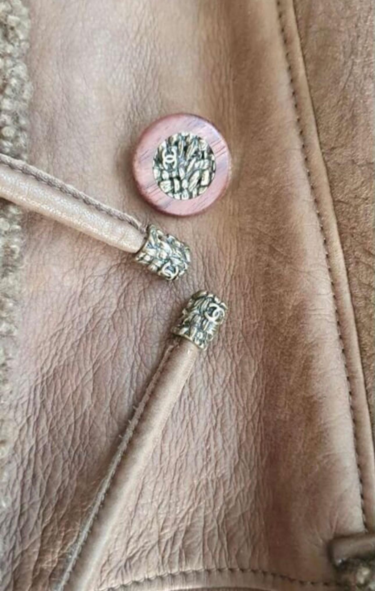 Chanel 13K$ CC Buttons Camel Shearling Jacket For Sale 1