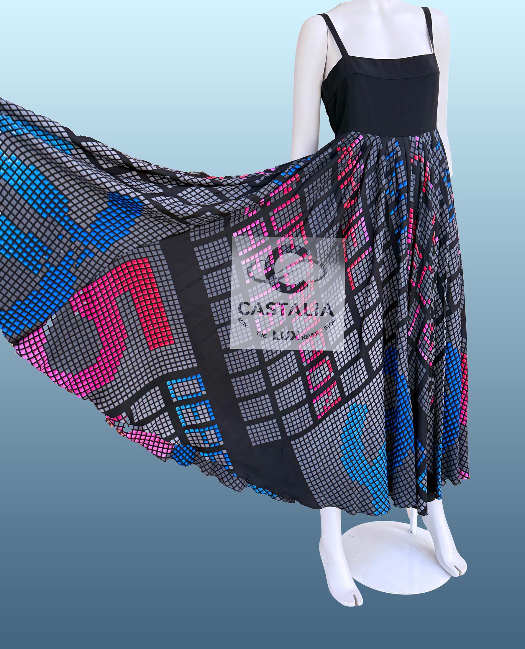 Chanel 13K$ CC Logo Maxi Abito in seta 40 FR in vendita 5