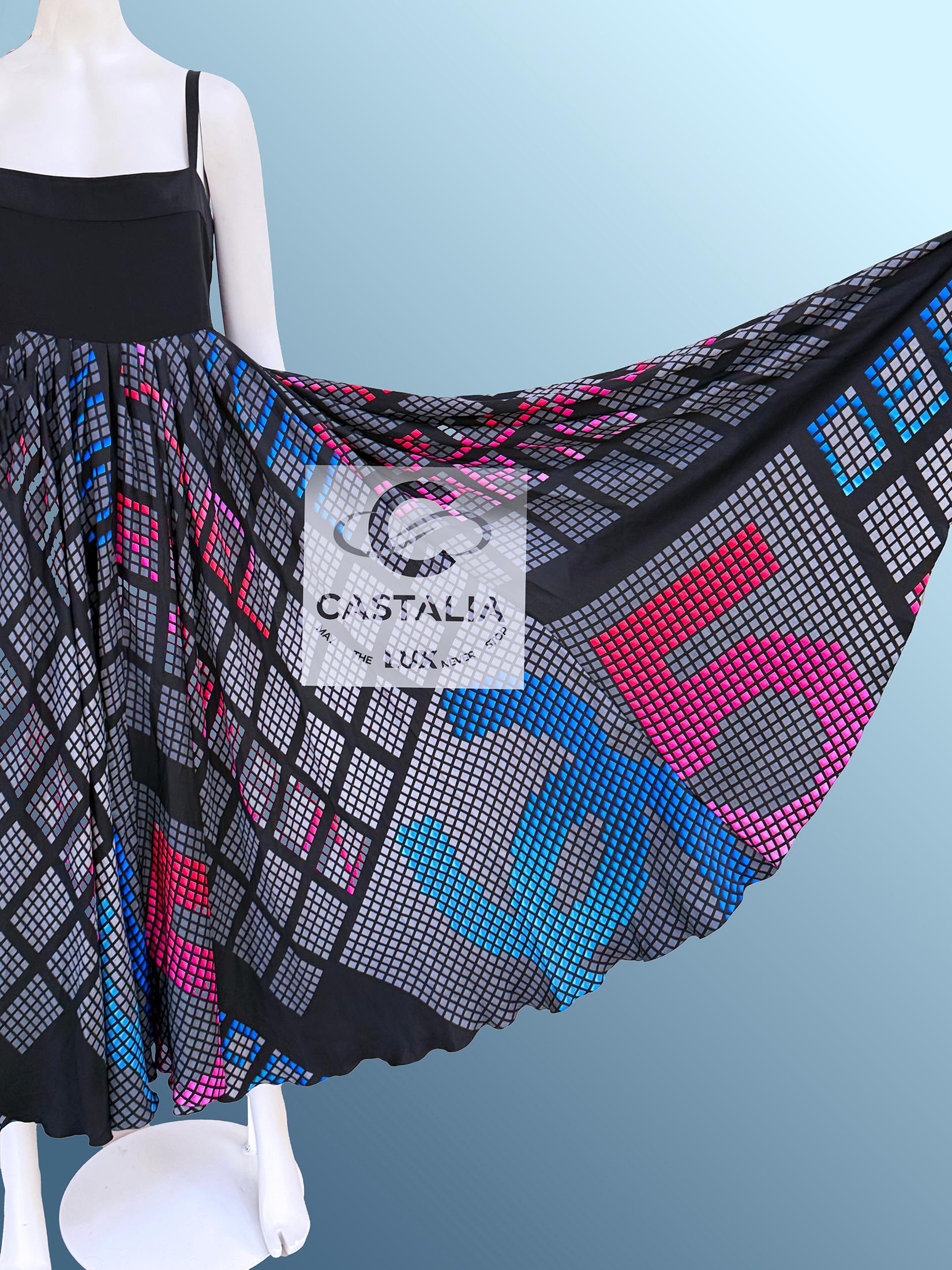 Chanel 13K$ CC Logo Maxi Abito in seta 40 FR in vendita 11