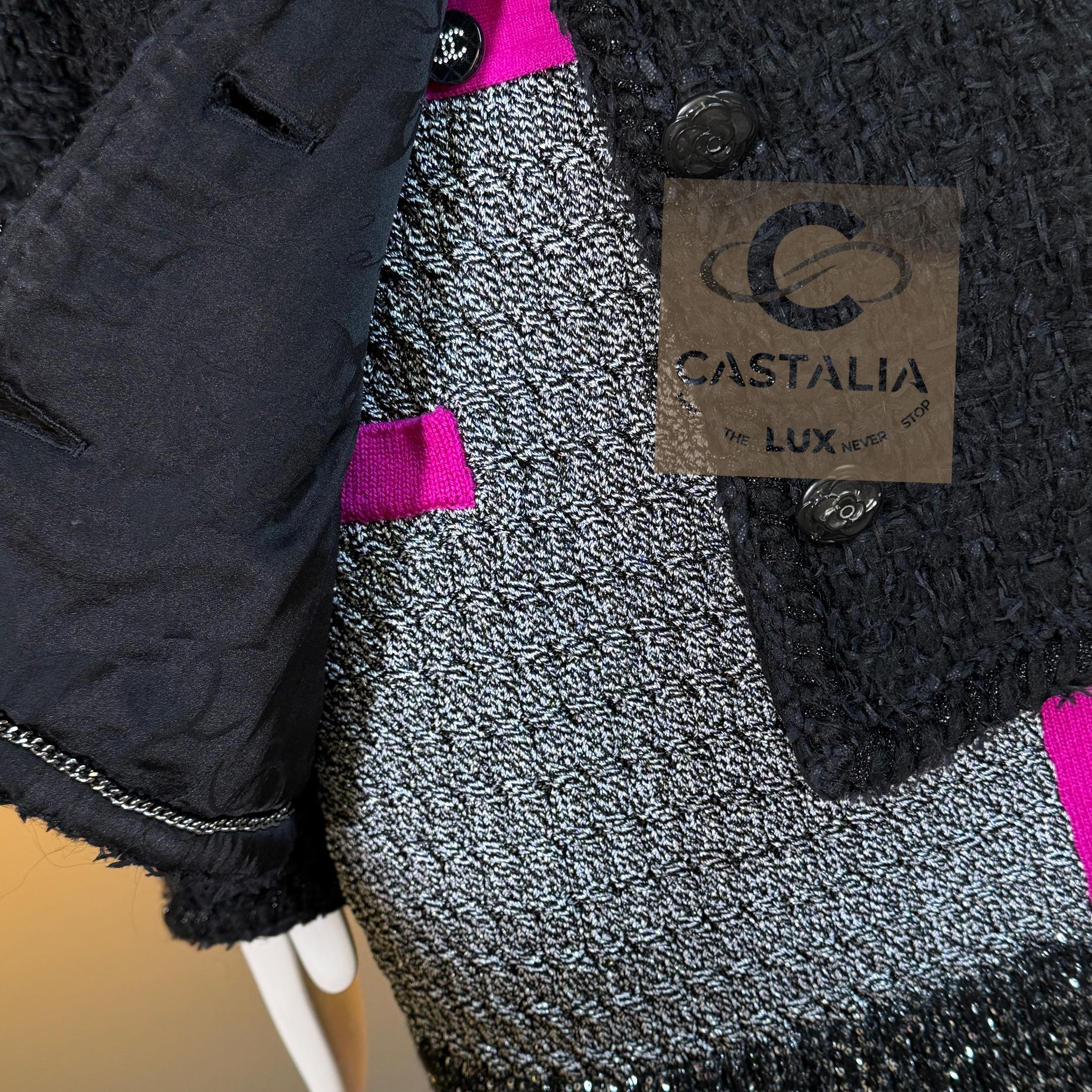 CHANEL 13K$ COCO Brasserie Statement Chaqueta de tweed negro 36 FR en venta 5