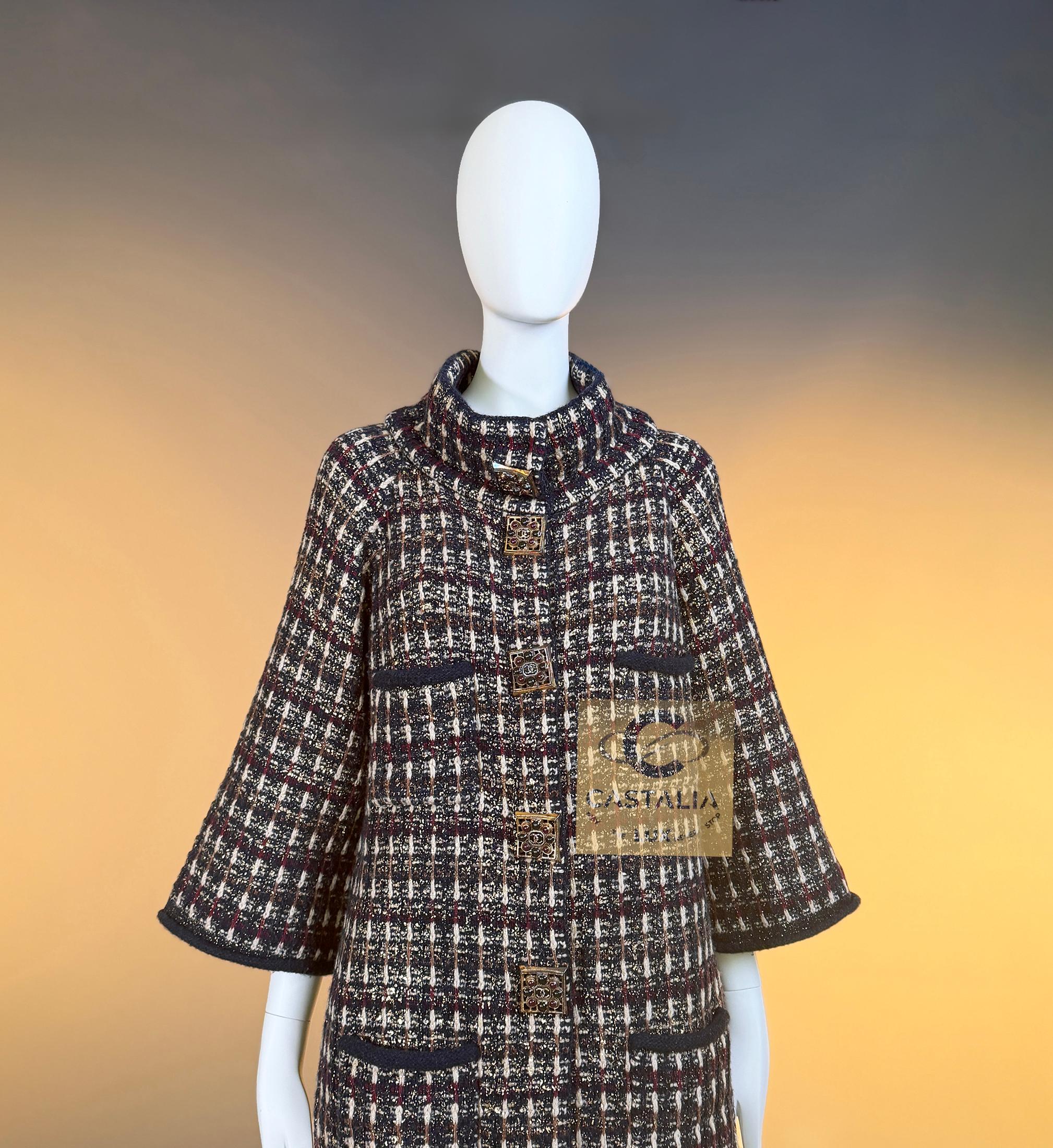 CHANEL 13K$ Icónico París / Byzance CC Gripoix Botones Abrigo 36 FR en venta 6