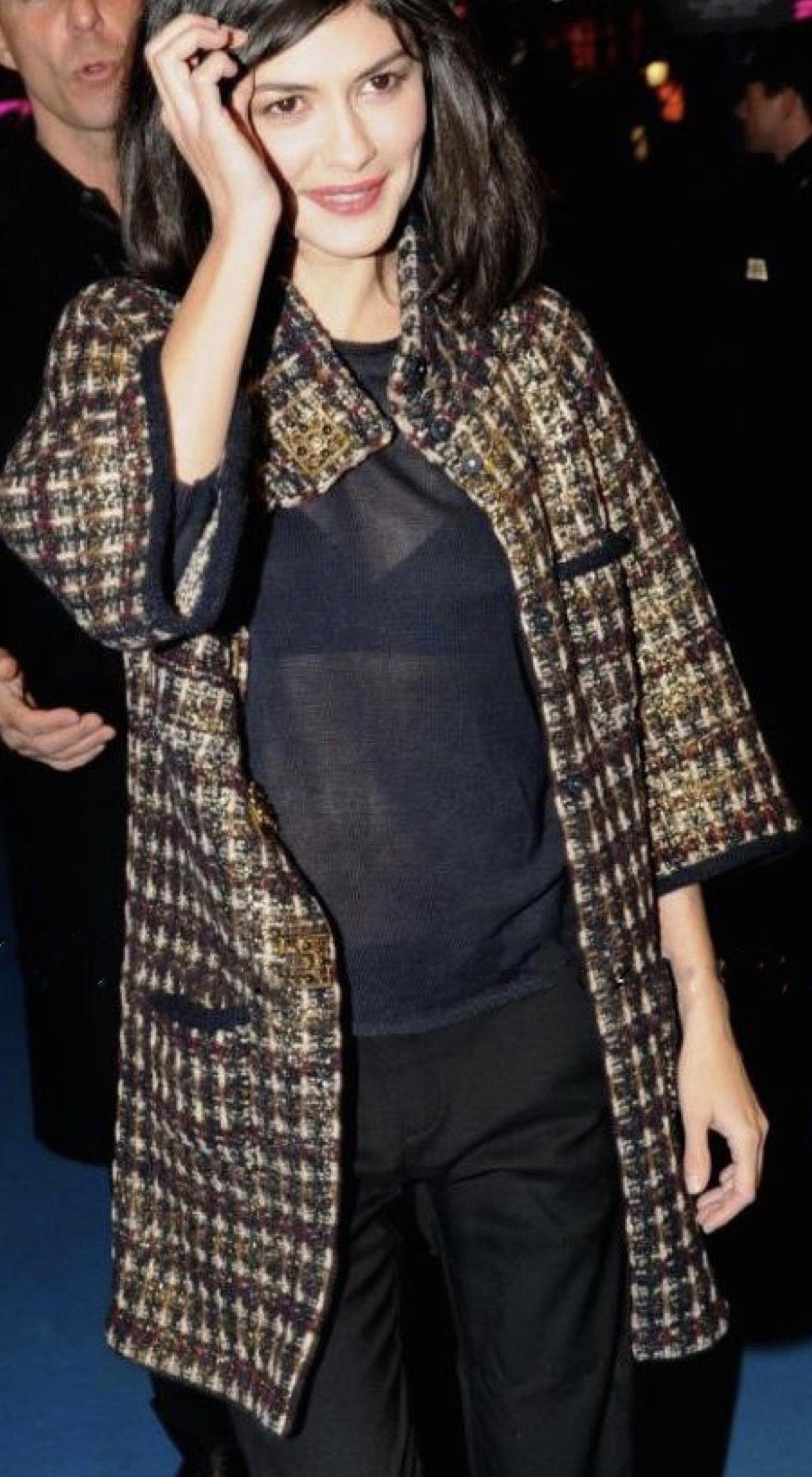 CHANEL 13K$ Icónico París / Byzance CC Gripoix Botones Abrigo 36 FR en venta 2