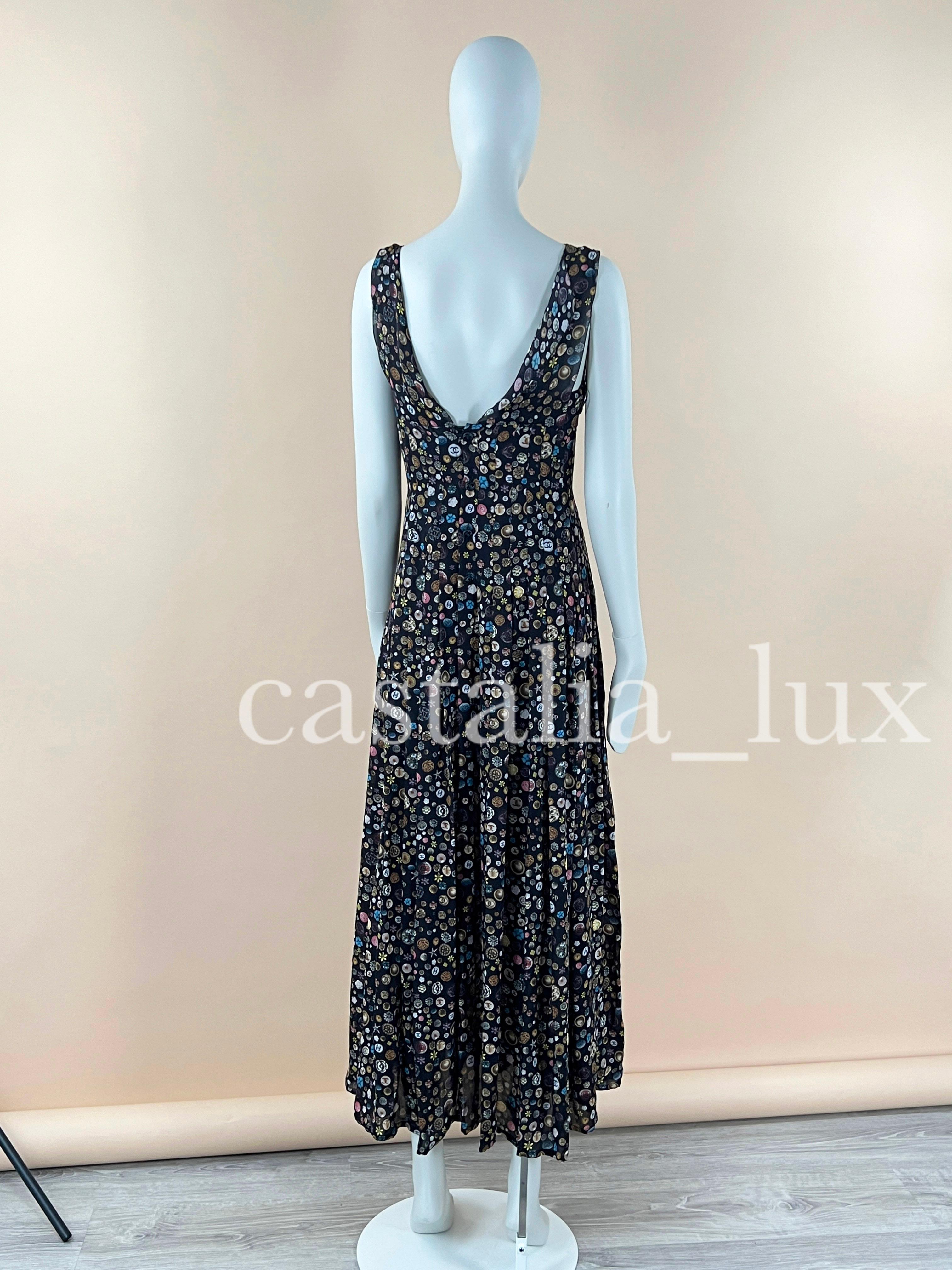 Chanel 13K$ Maxi Silk CC Logo Dress en vente 5
