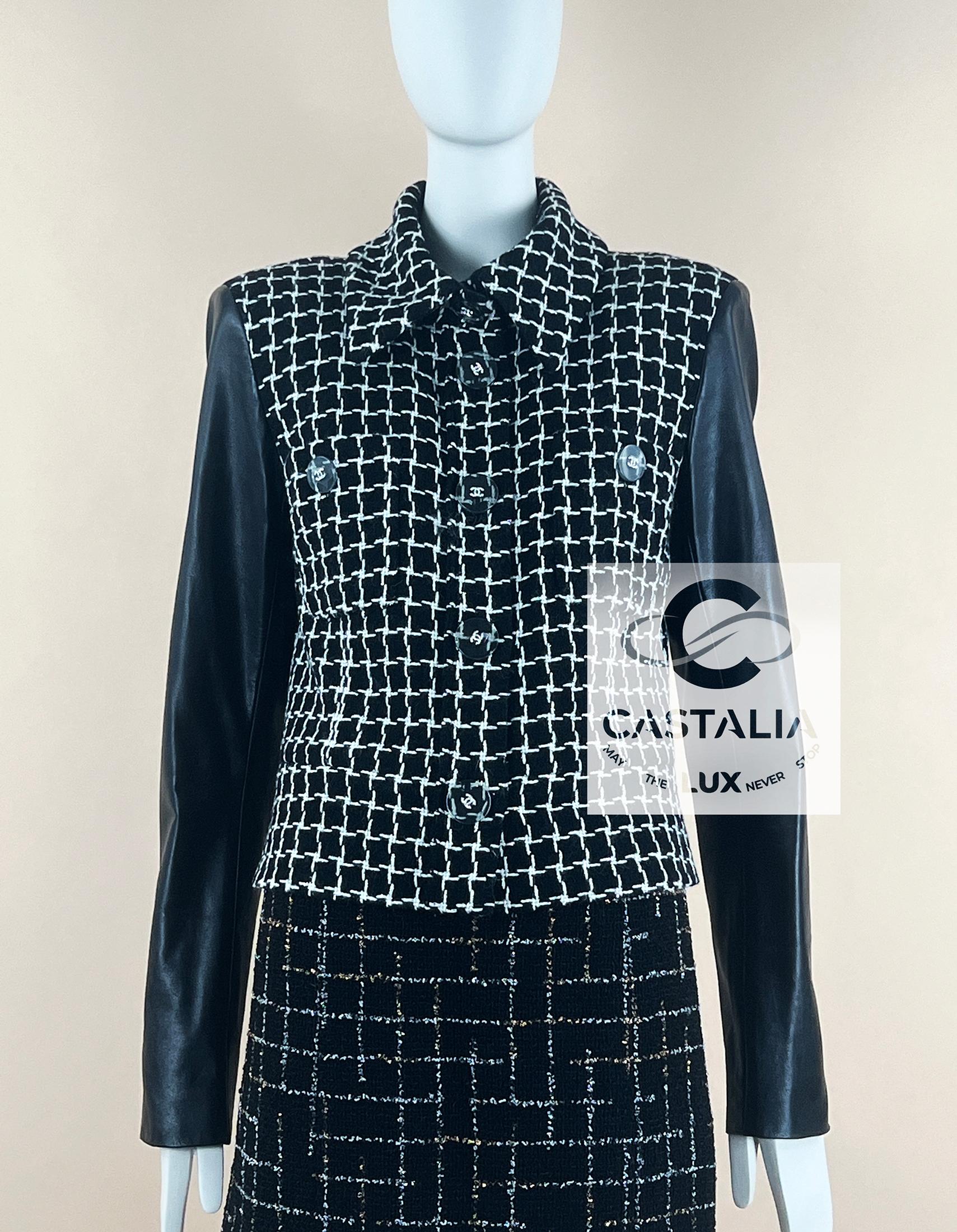 da uomo o donna Chanel 13K$ Nuova Parigi / Cosmopolite Giacca in tweed nero 40 FR in vendita