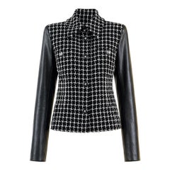 CHANEL 13K$ New Paris / Cosmopolite Black Tweed Jacket 40 FR
