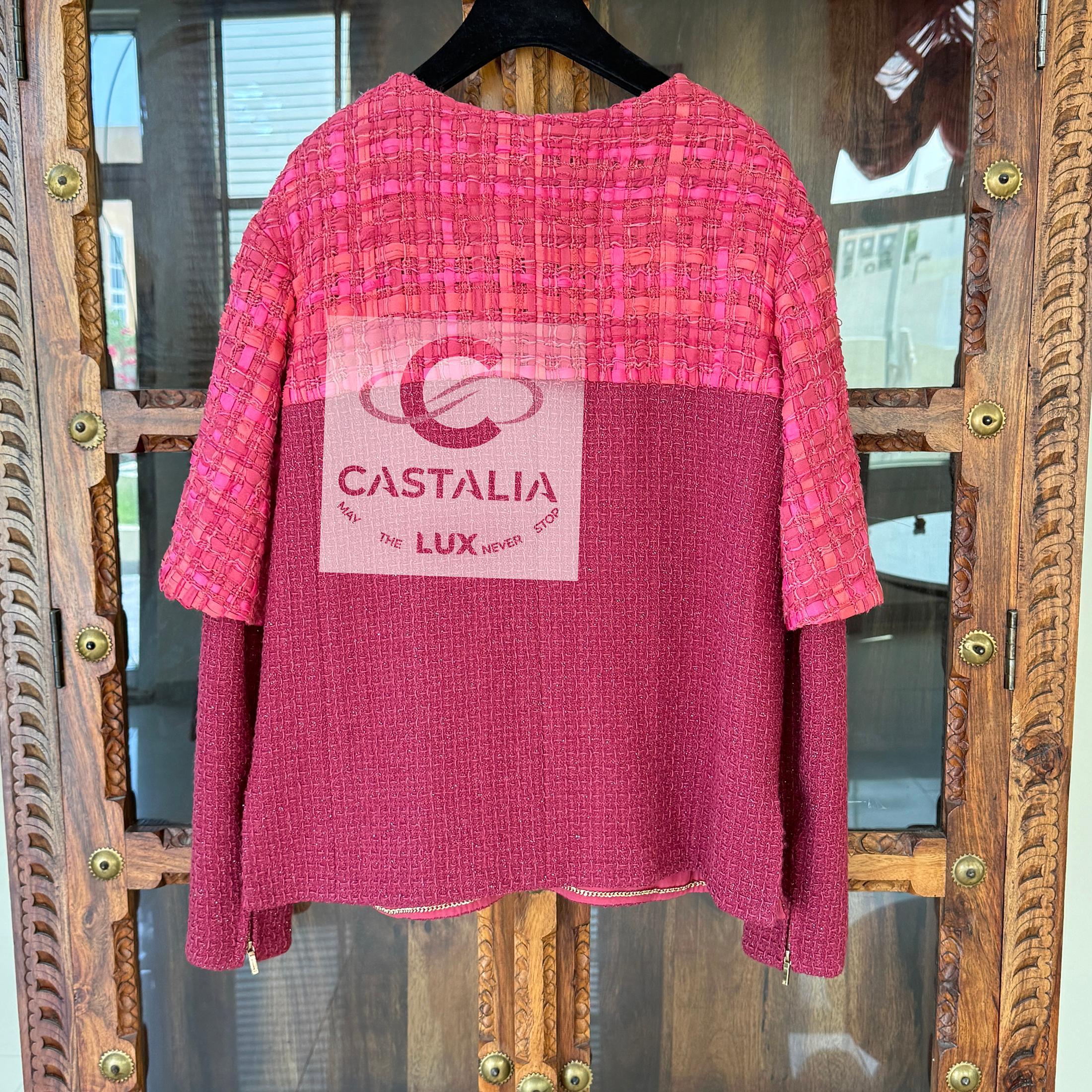 Chanel 13K$ New Raspberry Ribbon Tweed Jacket 42 FR en vente 12