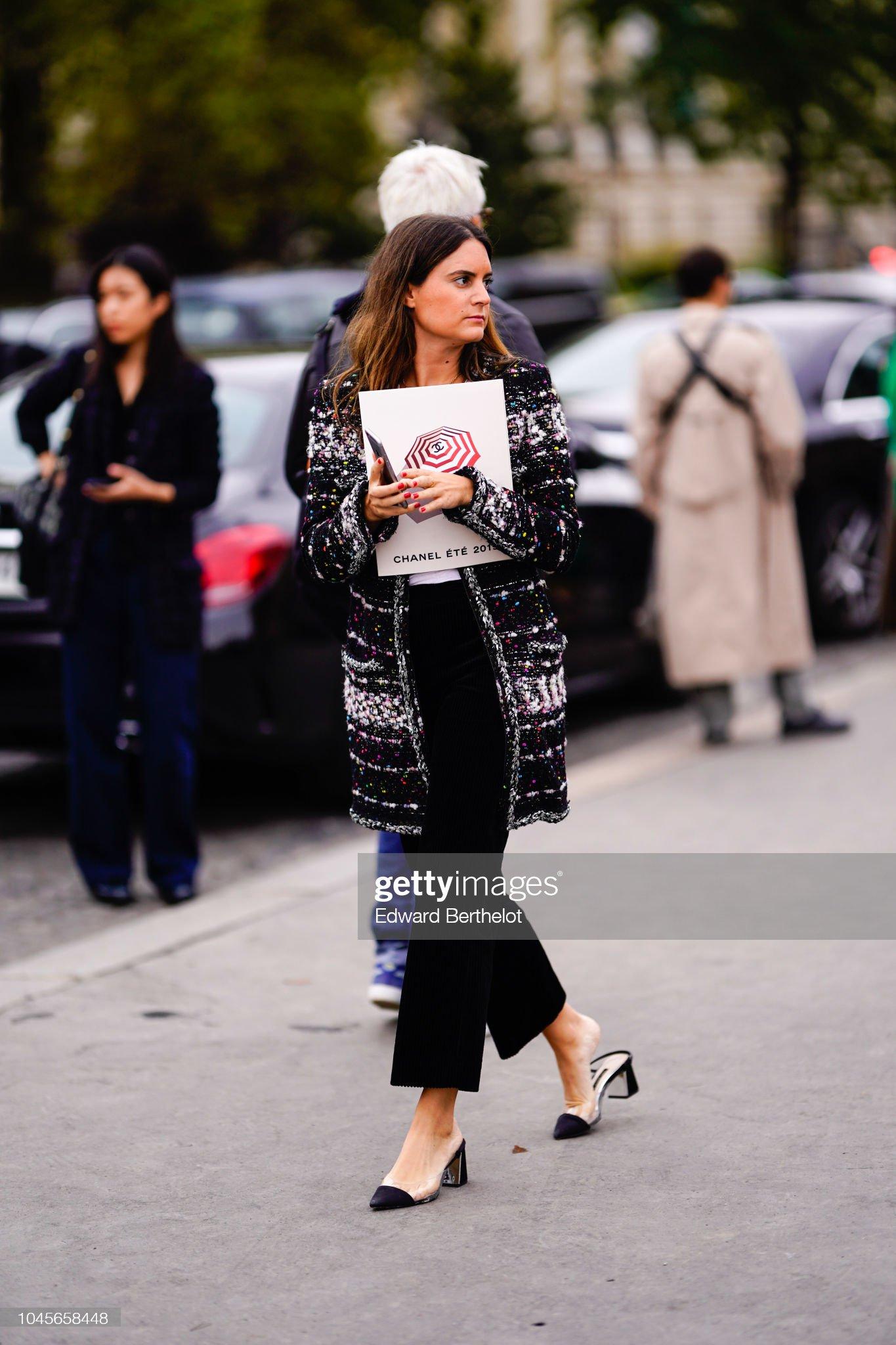 CHANEL 13K$ Neue SUPERMARKET Collection Confetti Tweed Mantel 42 FR für Damen oder Herren im Angebot