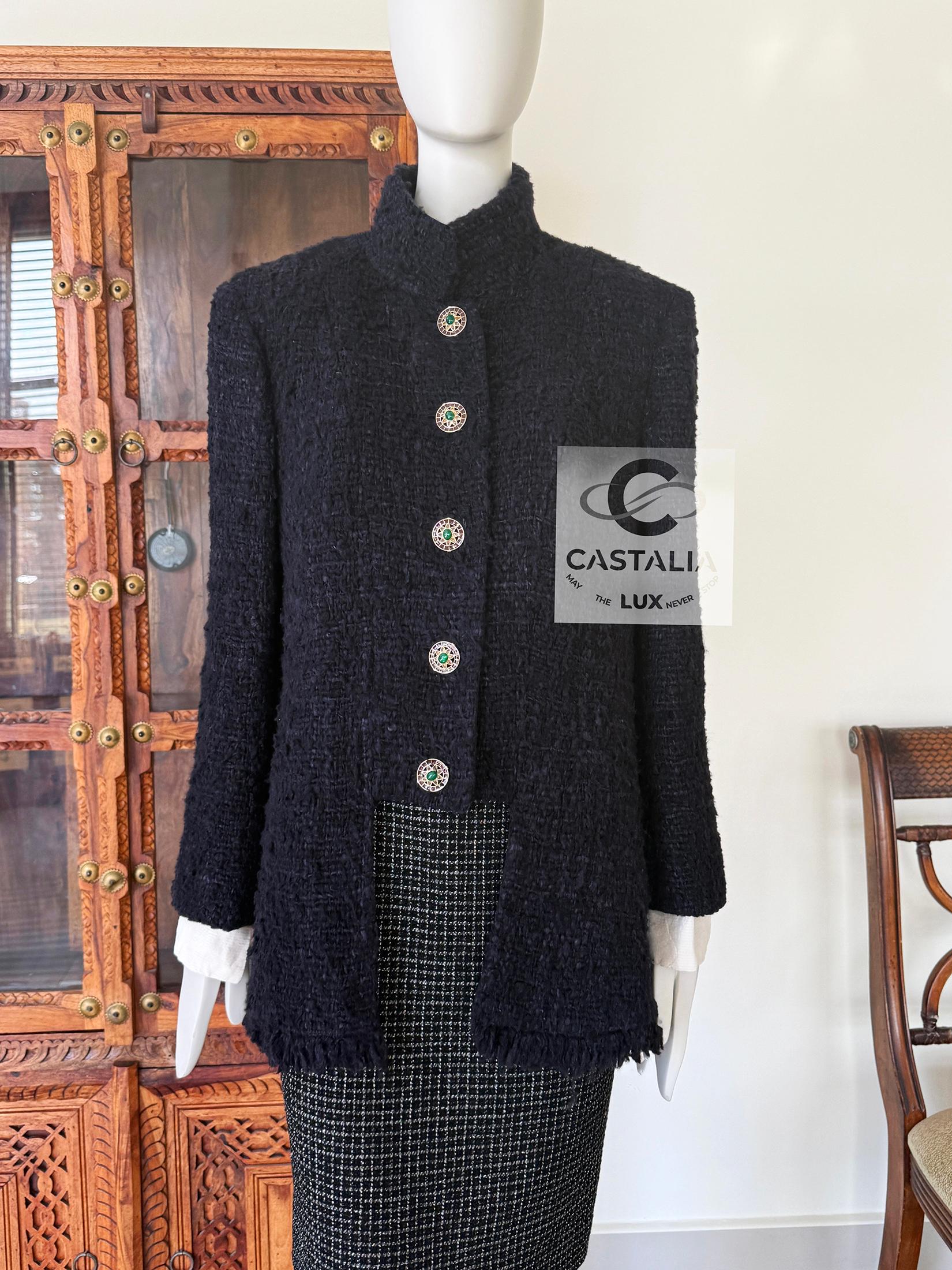 Women's or Men's Chanel 13K$ Paris / Bombay CC Gripoix Buttons Black Tweed Jacket 50 FR