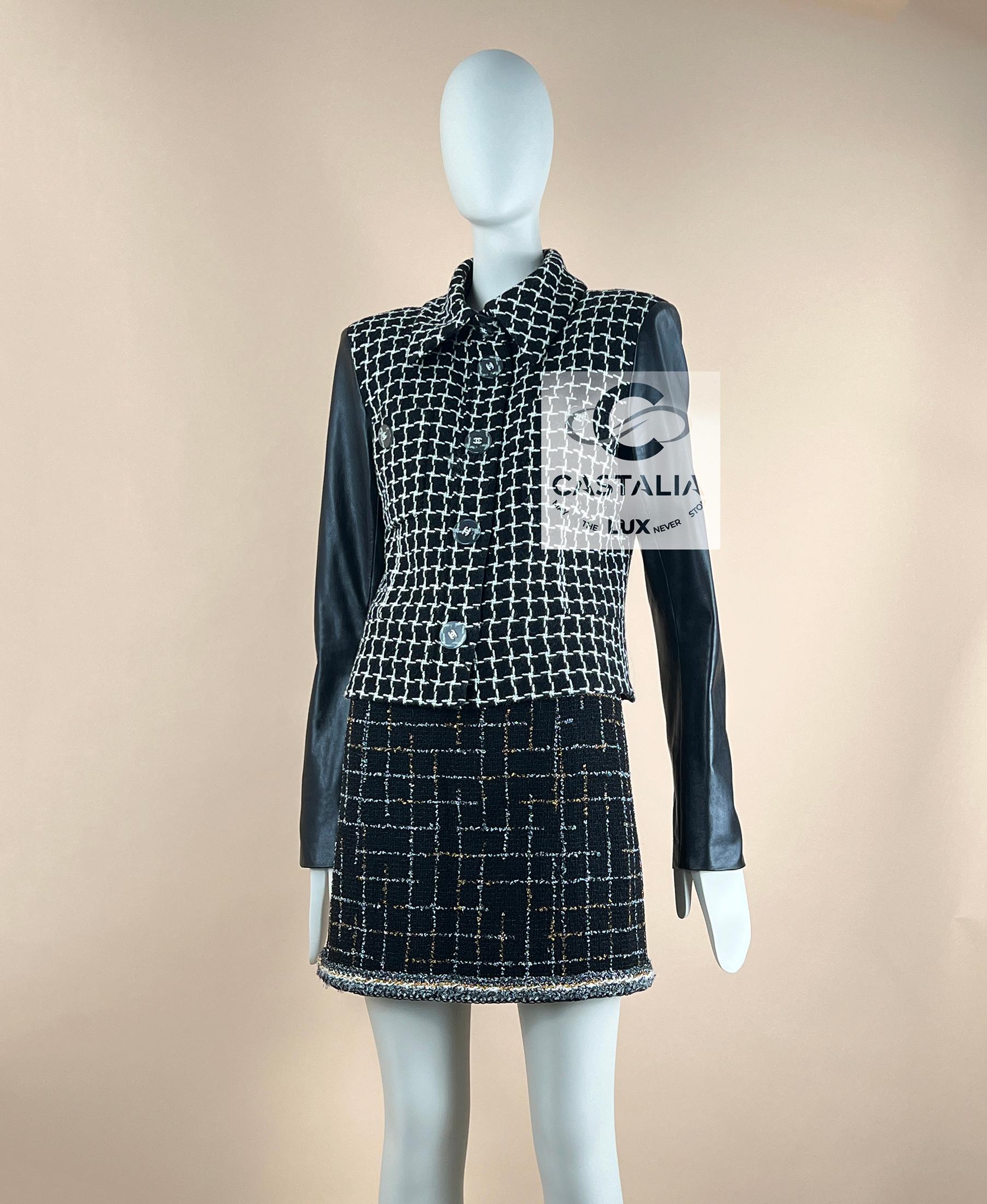 Chanel 13K$ Paris / Cosmopolite Giacca di tweed nero 40 FR in vendita 6