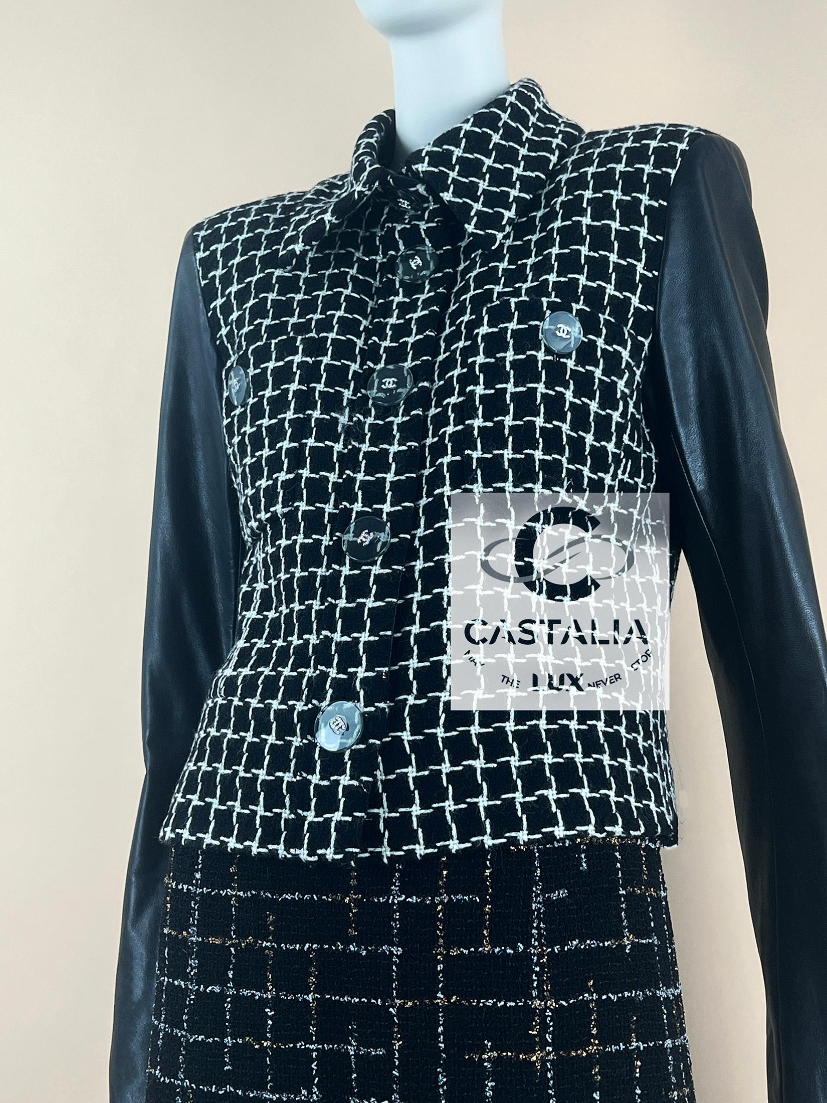 Chanel 13K$ Paris / Cosmopolite Giacca di tweed nero 40 FR in vendita 3