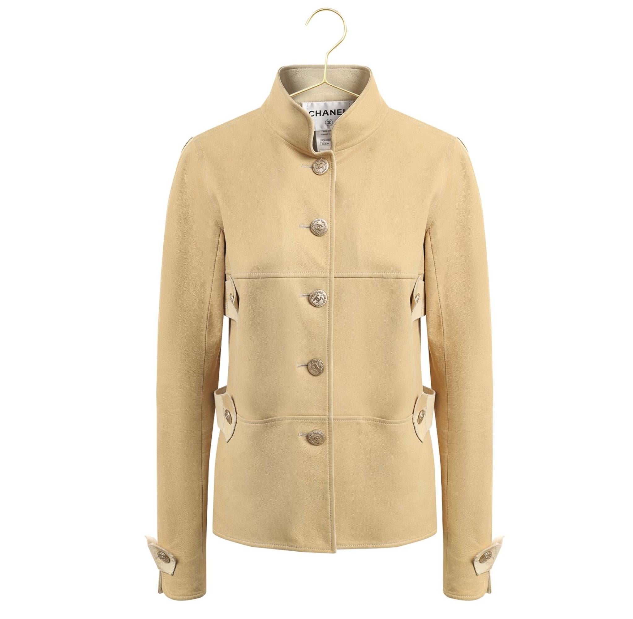 Beige Chanel 13K$ Giacca in pelle beige da passerella 36 FR