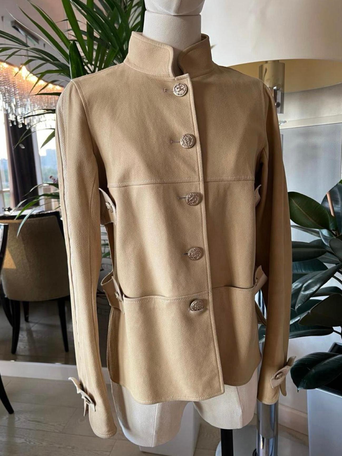 Chanel 13K$ Giacca in pelle beige da passerella 36 FR 1