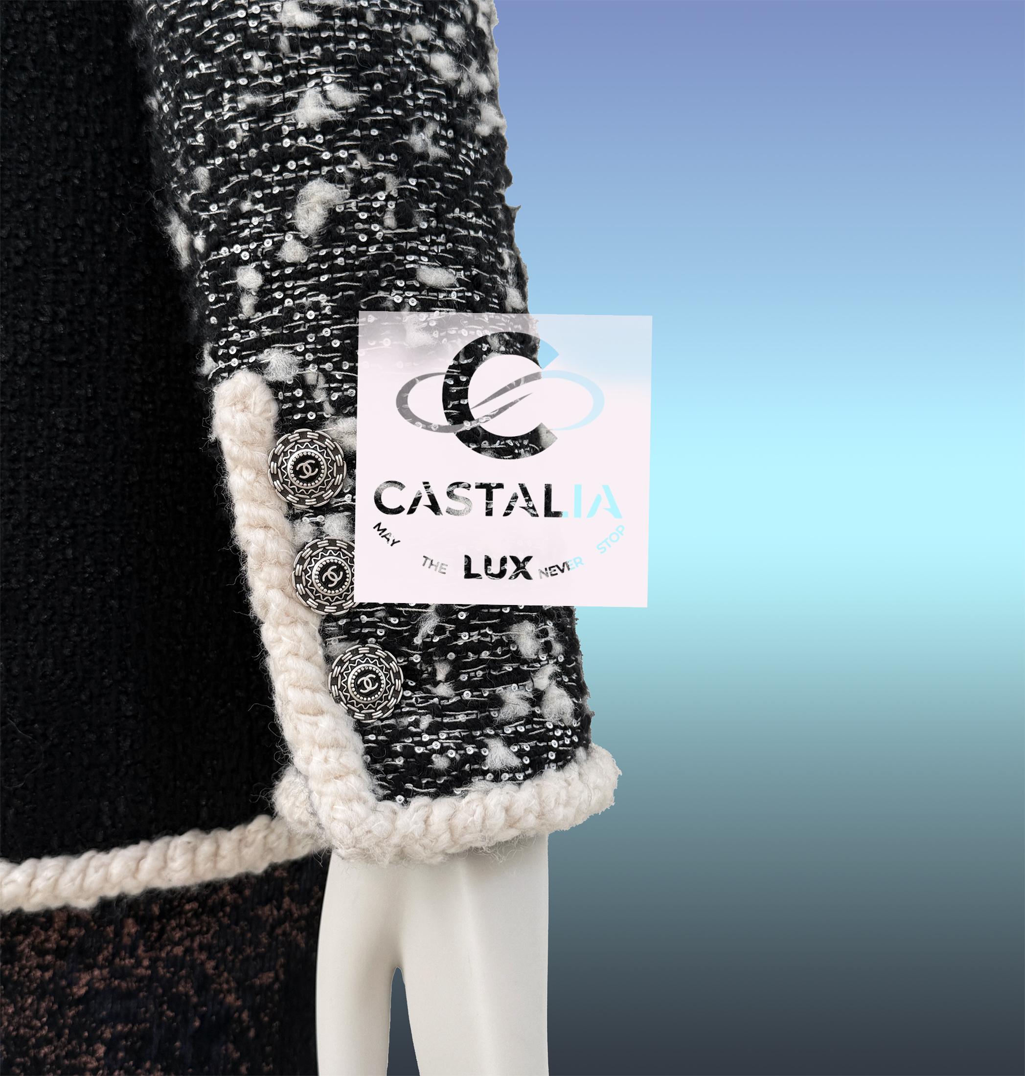 Chanel 13K$ Giacca nera da passerella con decorazioni in paillettes 34 FR in vendita 11