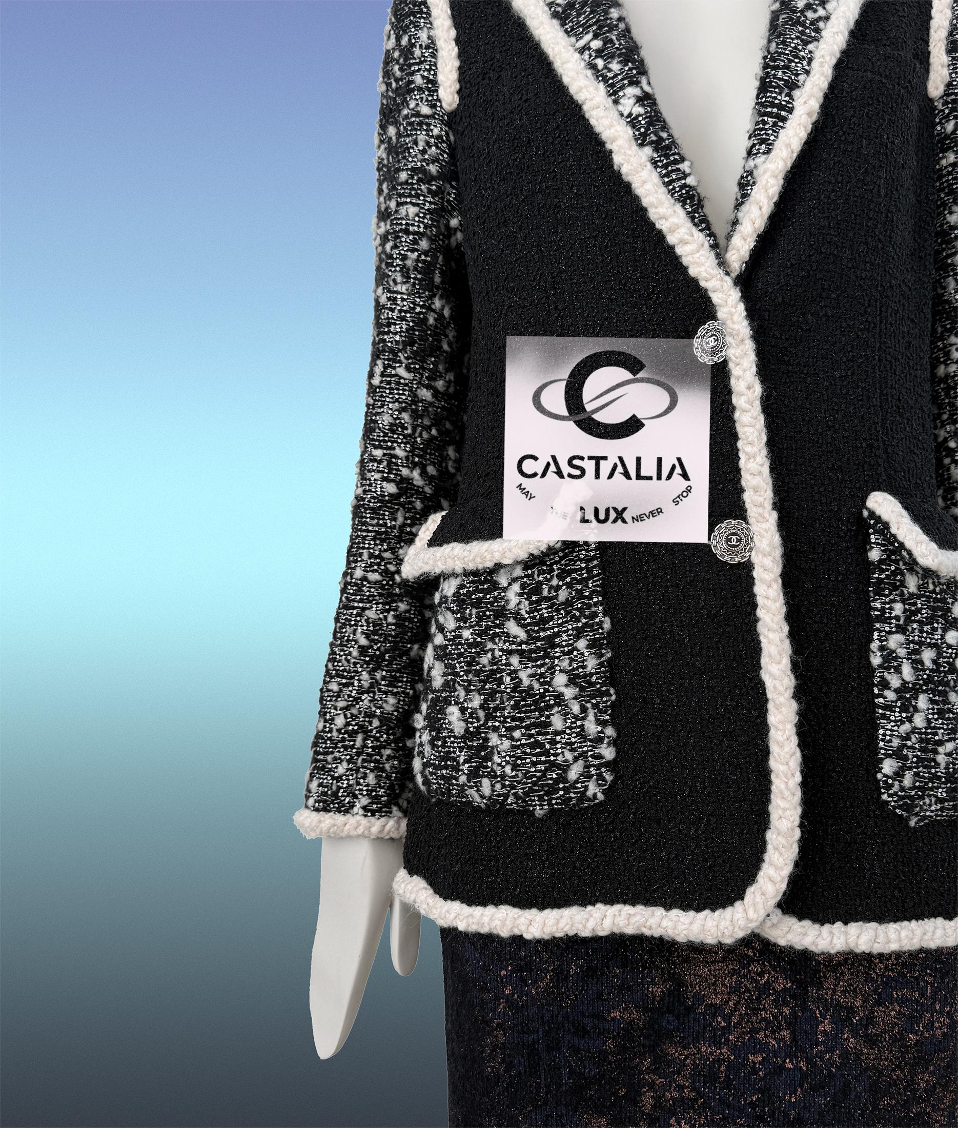 Chanel 13K$ Giacca nera da passerella con decorazioni in paillettes 34 FR in vendita 12