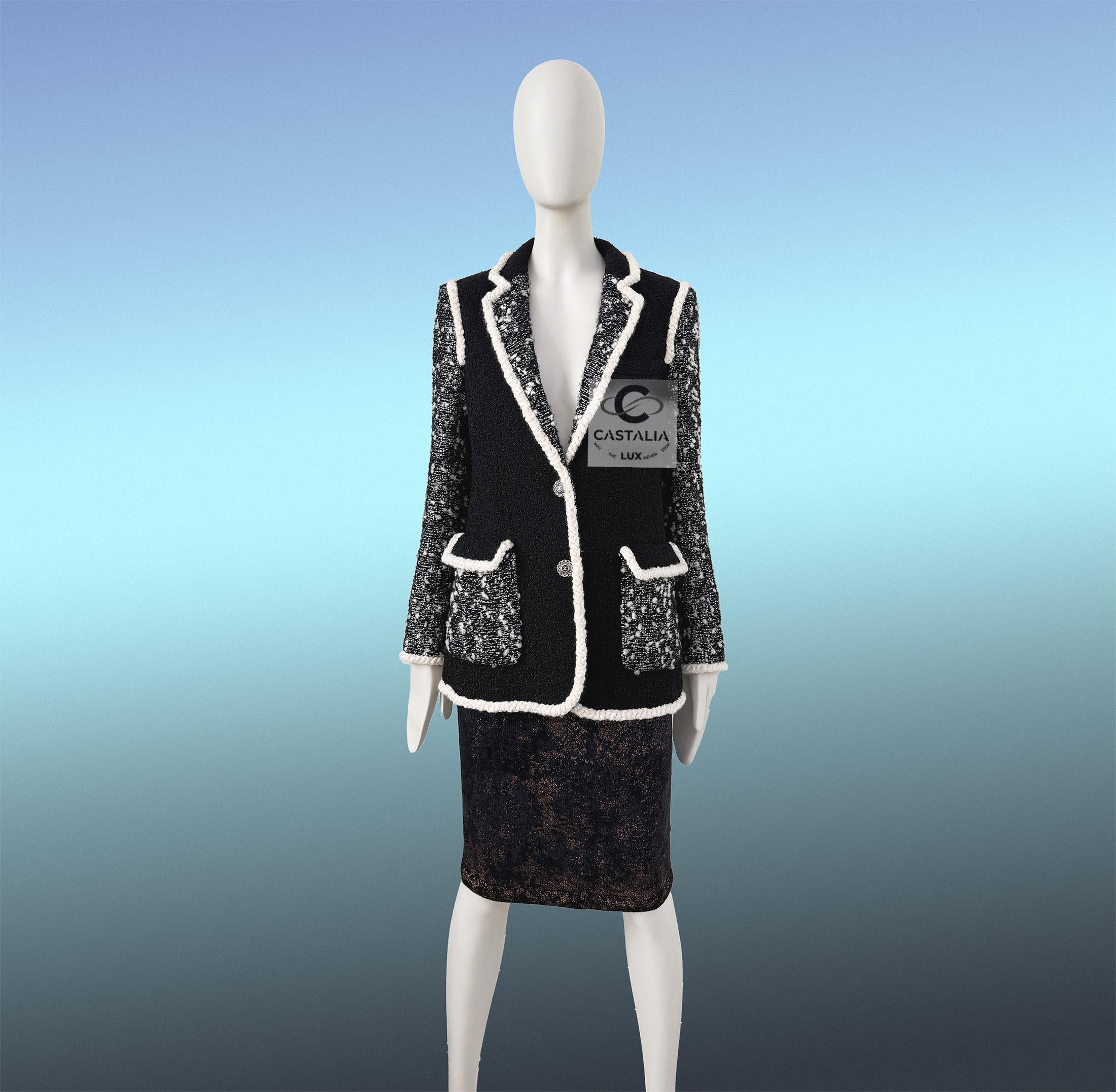 Chanel 13K$ Runway Black Jacket Sequin Embellishment 34 FR For Sale 3
