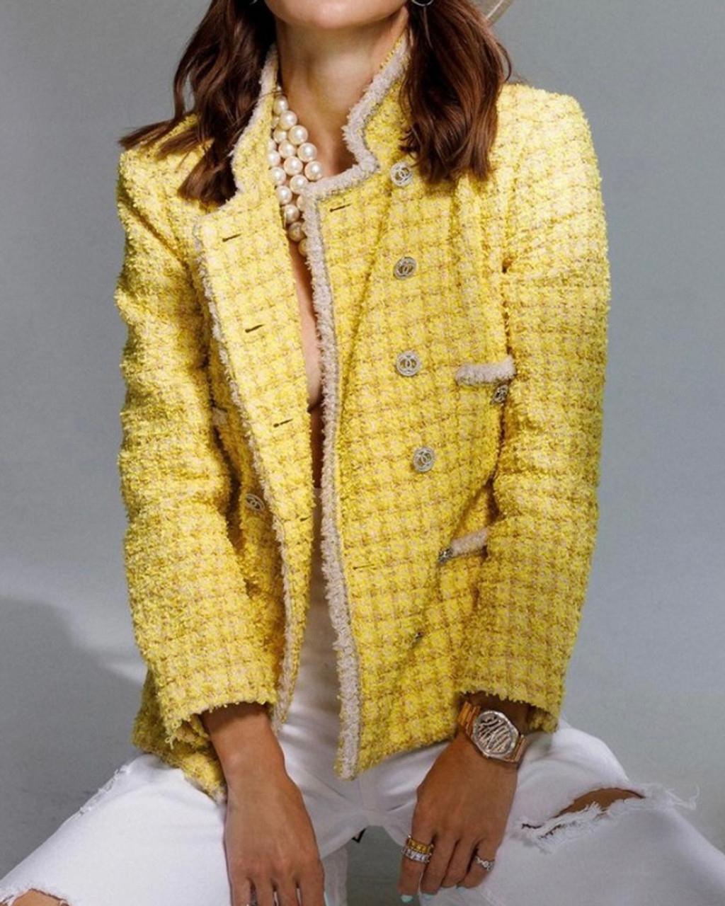 CHANEL 13K$ Statement Sunlight Tweed Jacket with Chain Link Trim 36 FR en vente 2