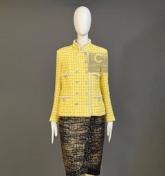 CHANEL Tweed Jacket with Chain Link Trim 36 FR