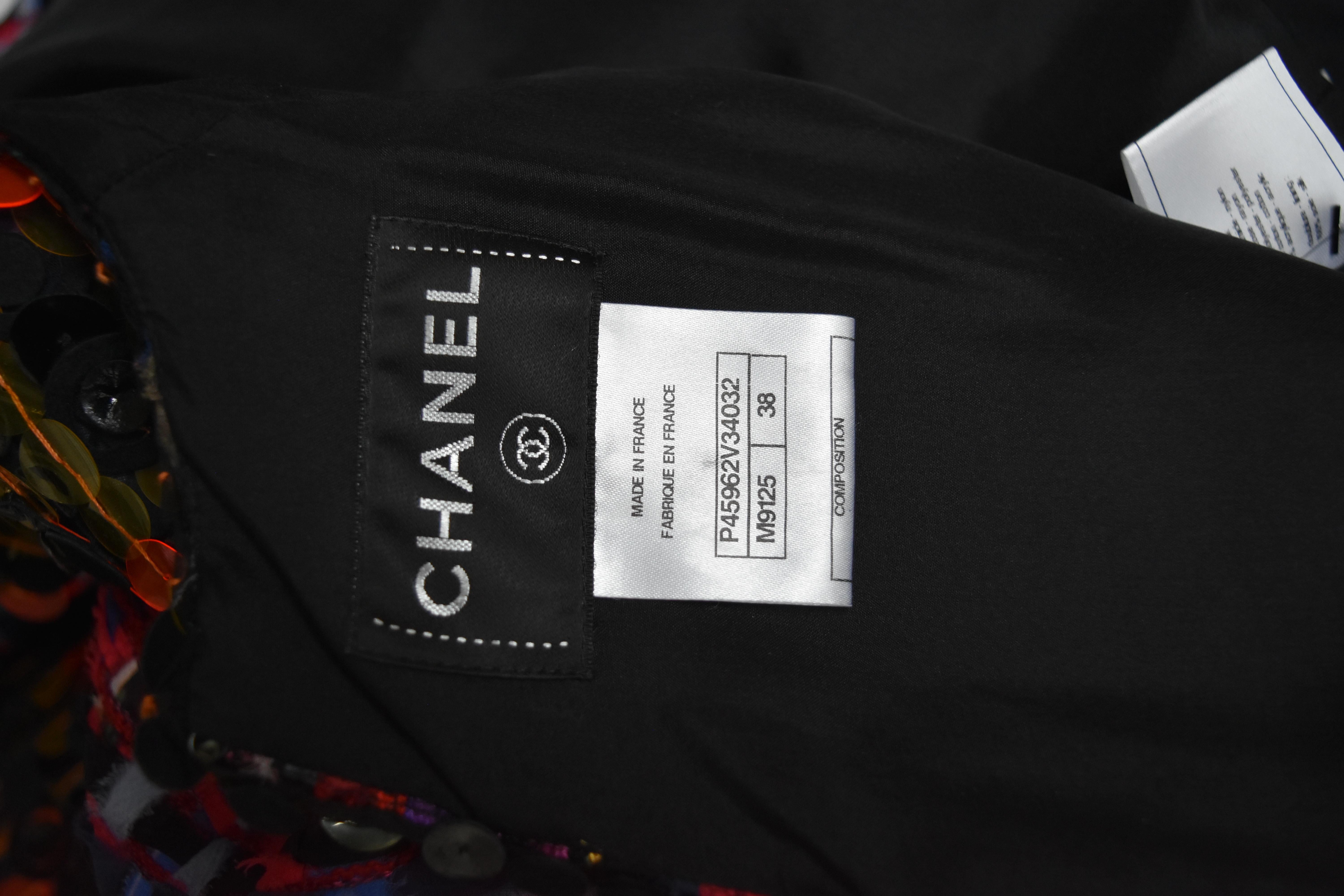 Women's Chanel 13P Spring 2013 Wool Tweed Runway Sequins Faux Pearl Dress 38 New For Sale