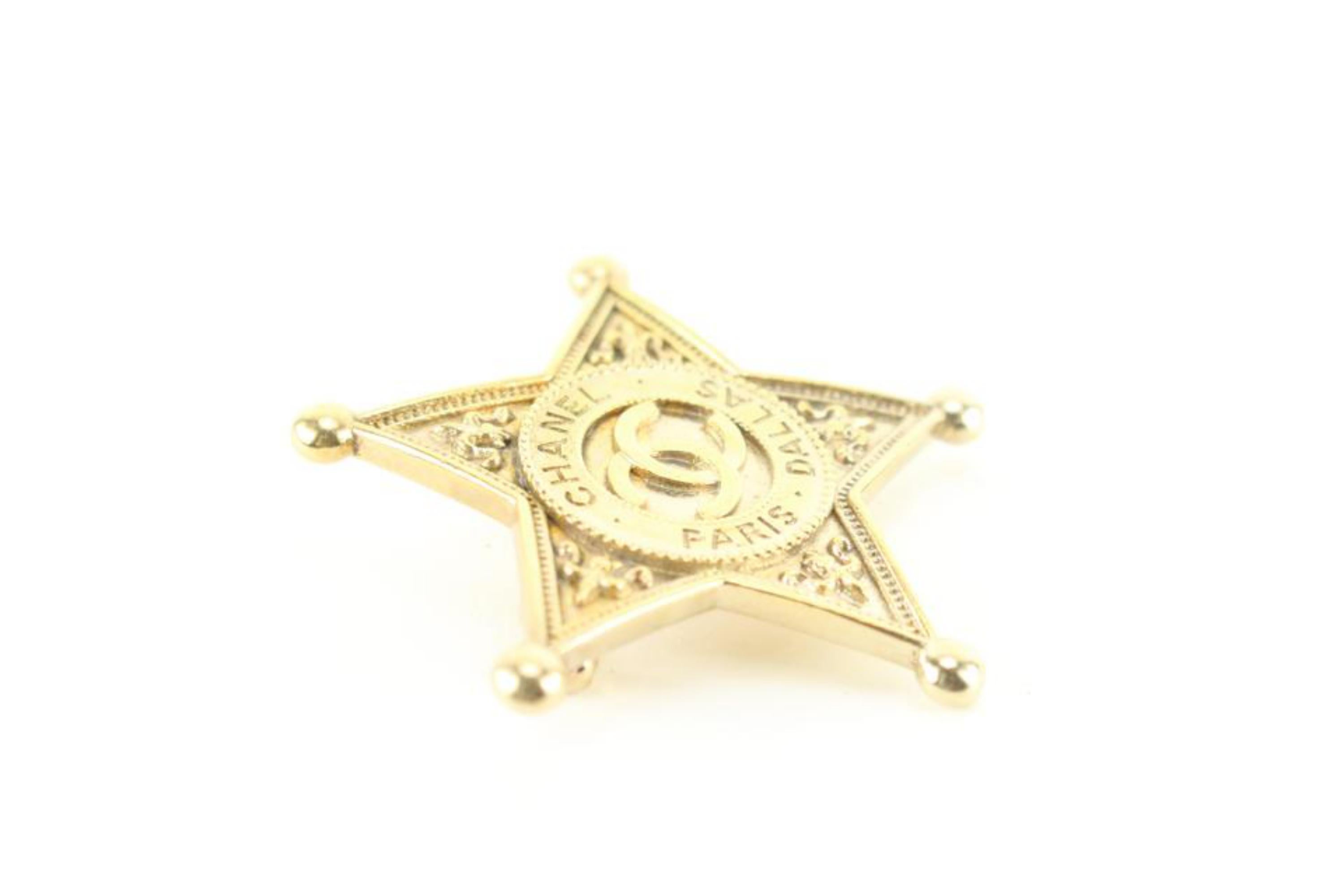 Chanel 14a Dallas Paris Sheriff Star Brooch 94ck630s In Excellent Condition In Dix hills, NY