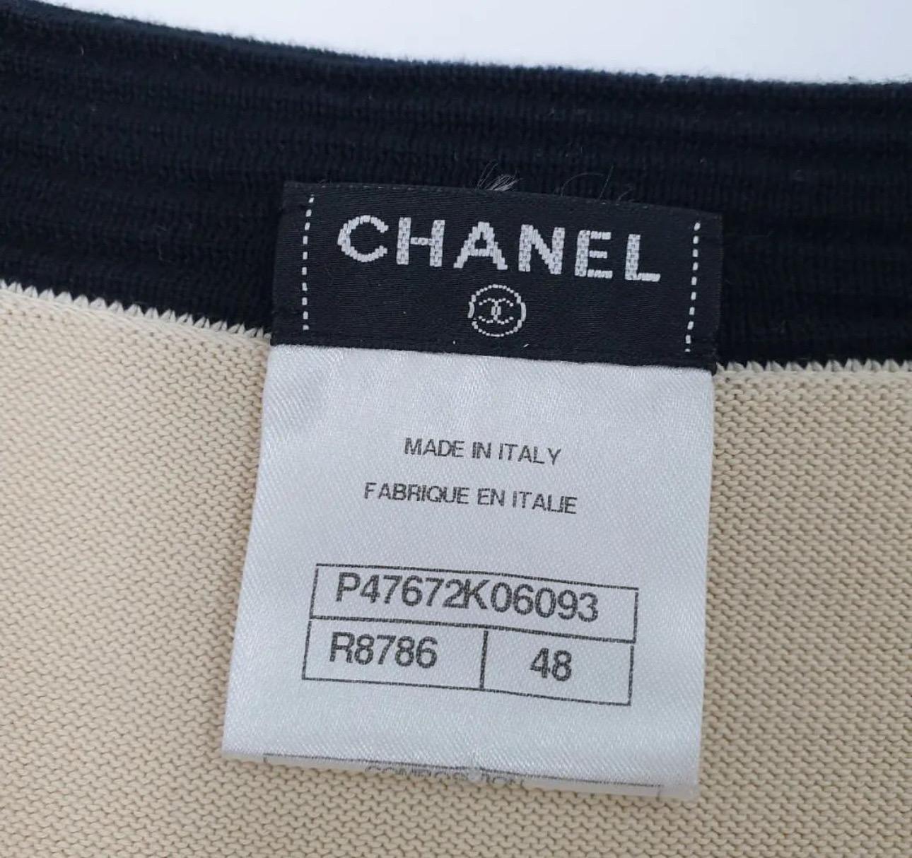 Chanel 14C 2014 Cruise Gondola - Robe en maille boutonnée avec logo CC en vente 5