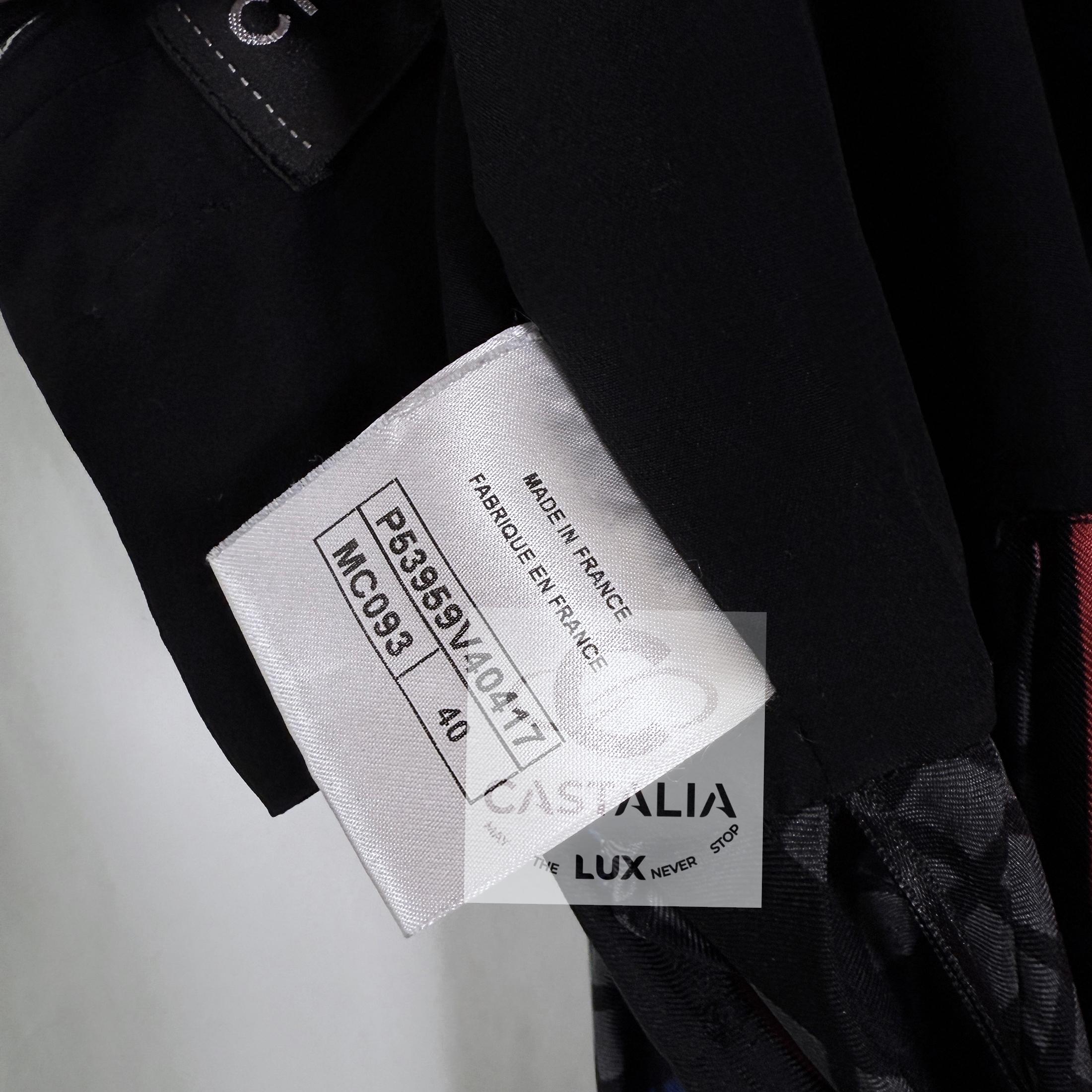 CHANEL 14K$ Airlines CC LOgo Maxi Silk Dress 40 FR en vente 13