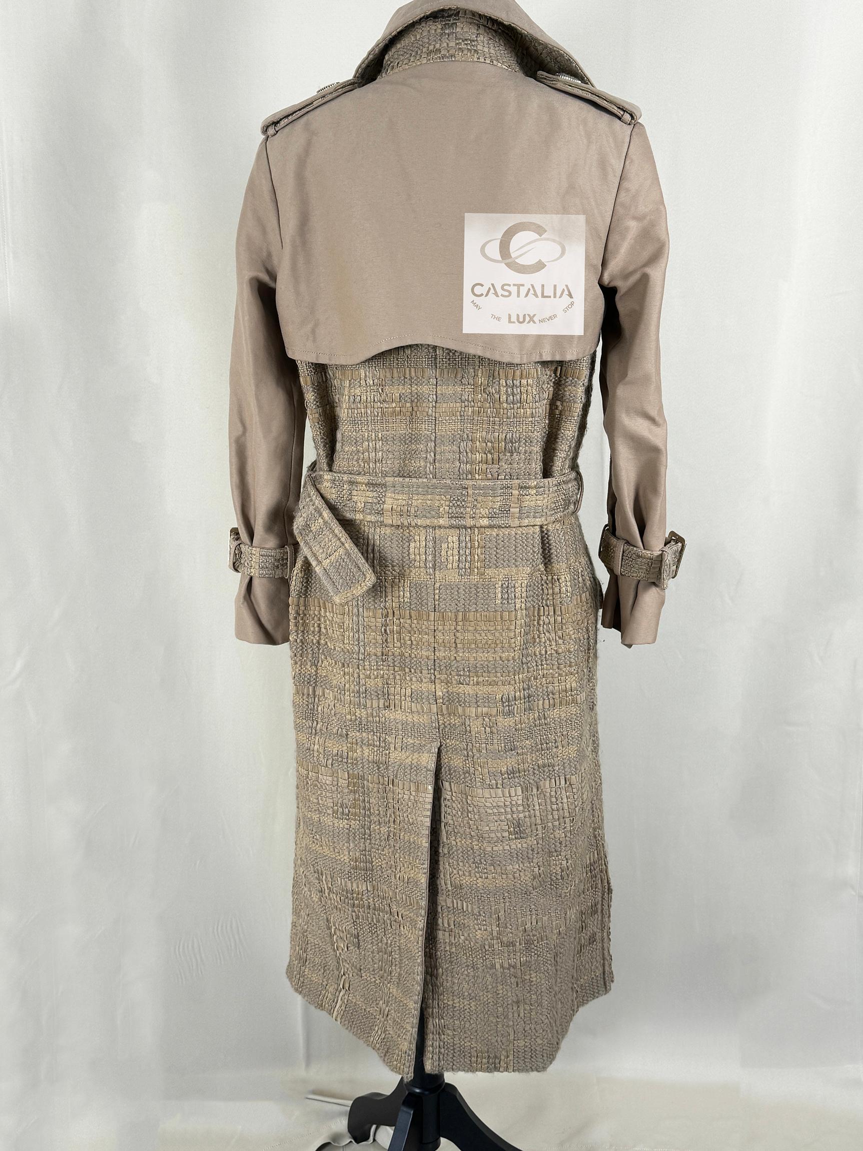 Chanel 14K$ Beige Ribbon Tweed Trench Coat 11