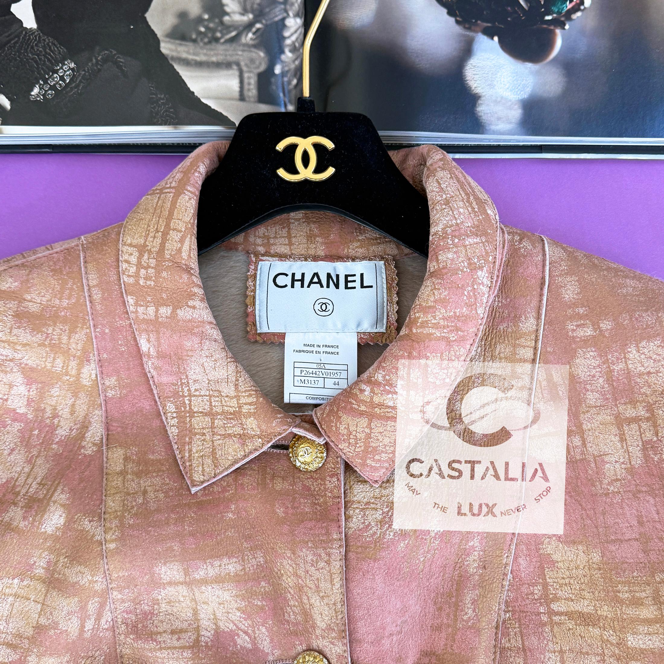 Chanel 14K$ New Iridescent Leather Shearling Jacket 44 FR im Angebot 11