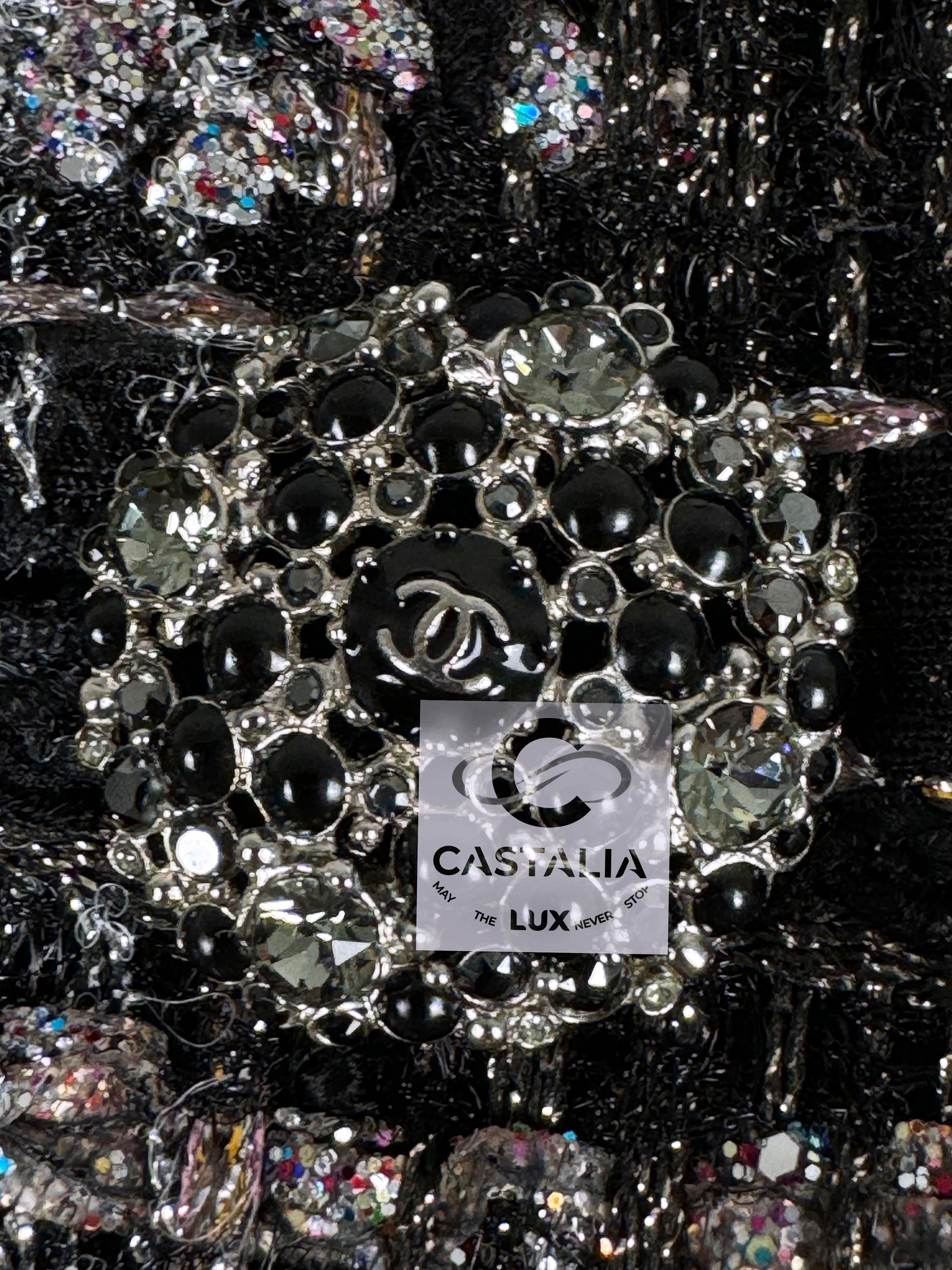 Chanel Paris / Dubaï, veste en tweed noire à rubans, 38 FR 14 carats en vente 9