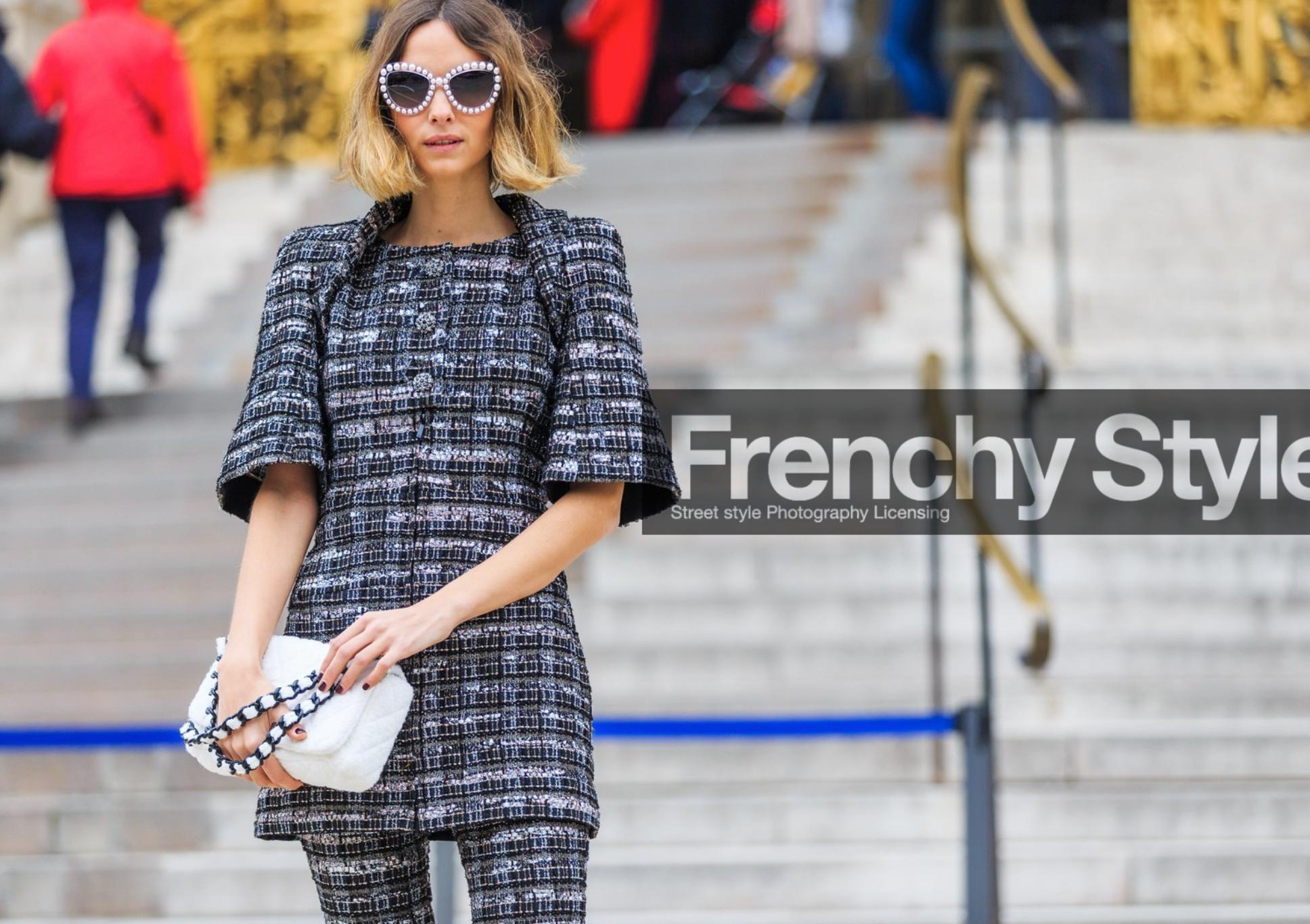 Chanel Paris / Dubaï, veste en tweed noire à rubans, 38 FR 14 carats Unisexe en vente