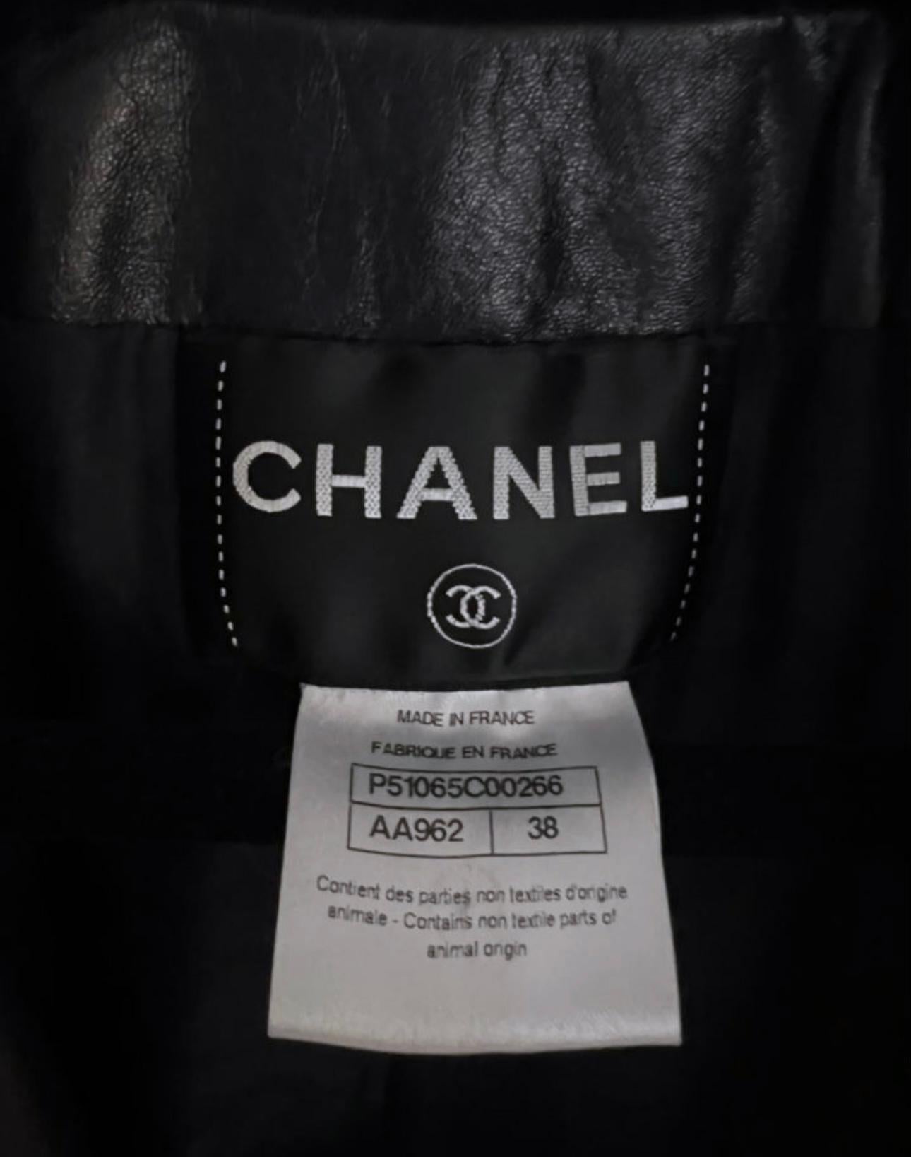 Chanel 14K$ Rare Leather Trench Coat 4