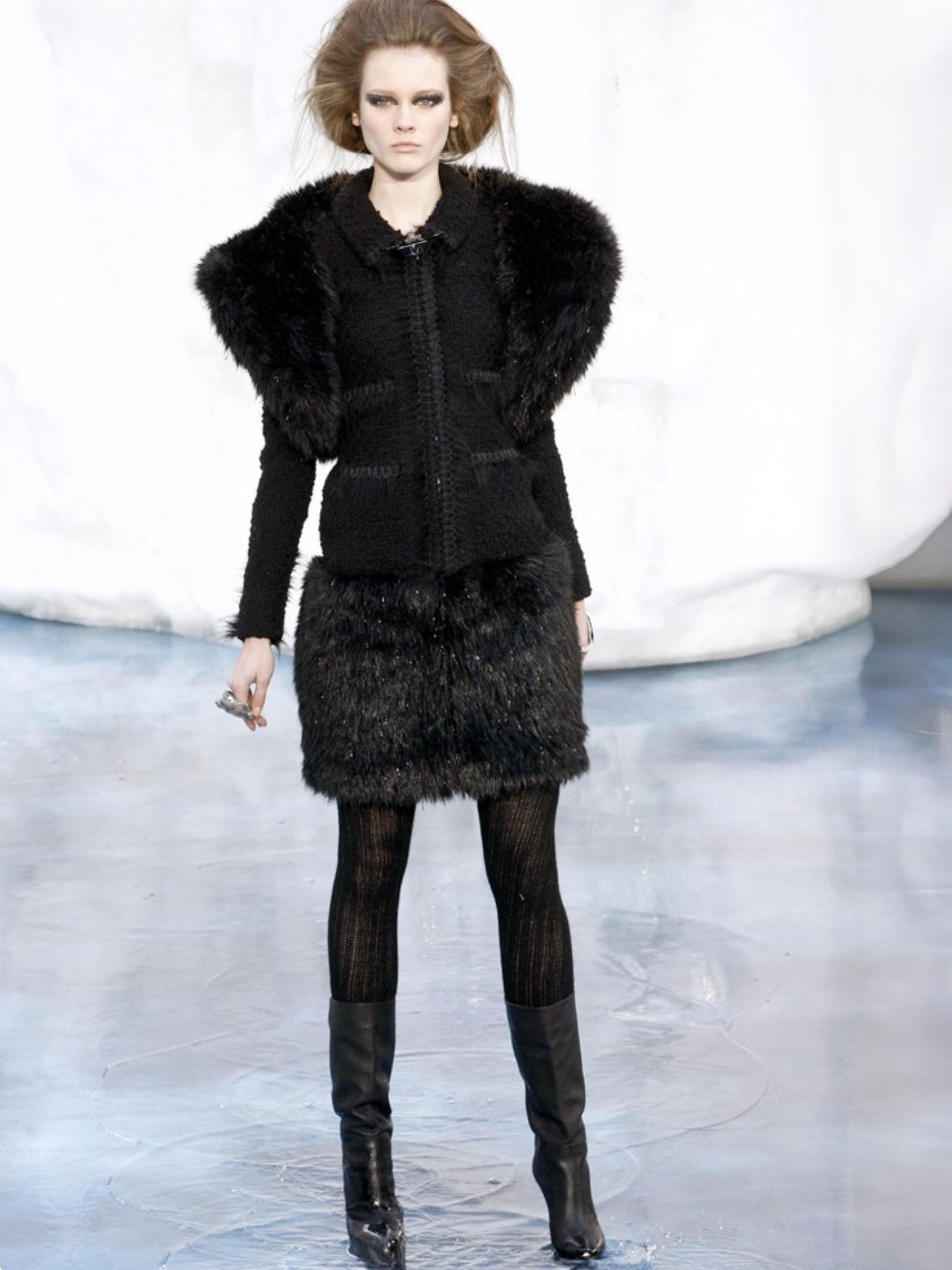 Chanel 14K$ Relic Couture Black Coat with Jewel Details 38 FR For Sale 1