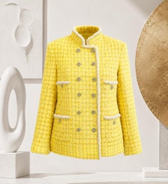 CHANEL 14K$ Statement Yellow Tweed Jacket with Chain Detail 36 FR