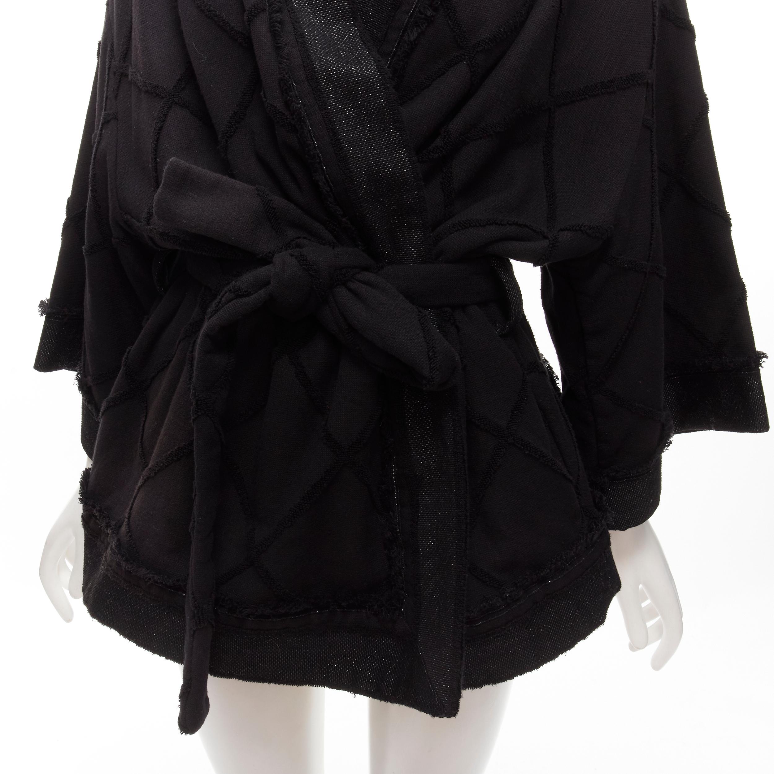 CHANEL 15A Karl Gabrielle Brasserie CC black diamond terrycloth tweed robe FR38
Reference: TGAS/C01863
Brand: Chanel
Designer: Karl Lagerfeld
Collection: 15A
Material: Cotton, Polyester
Color: Black
Pattern: Solid
Closure: Belt
Extra Details: CC